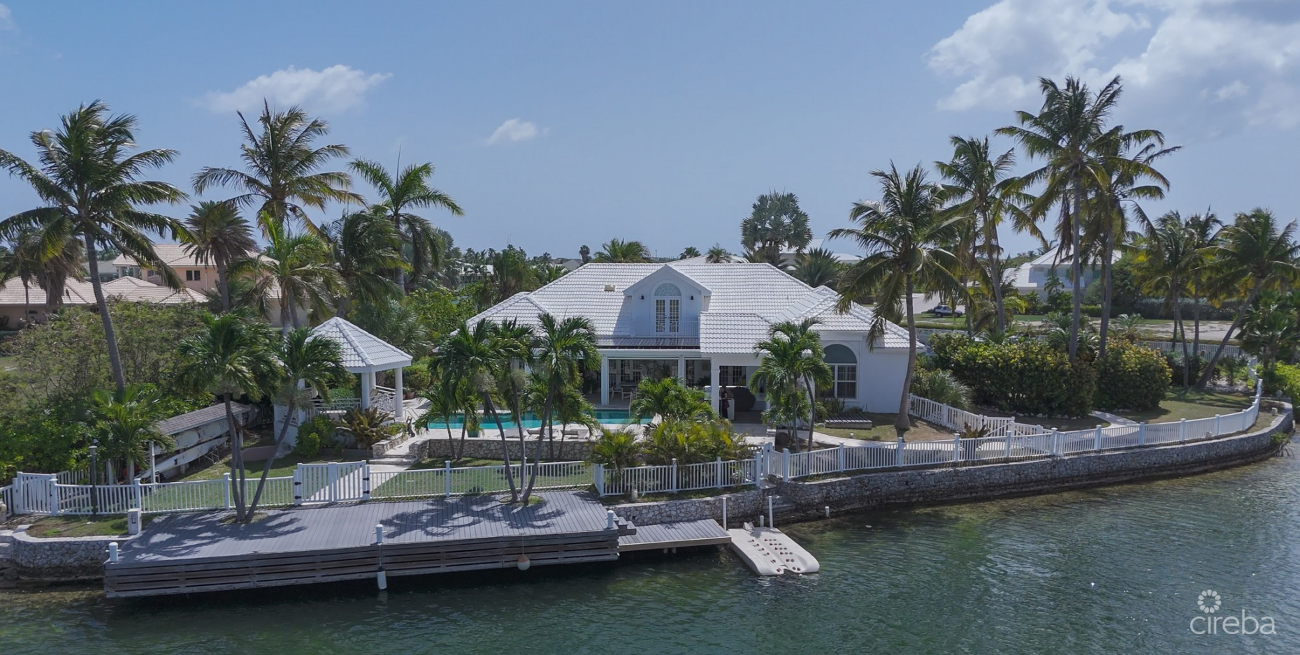 THE SHORES FAMILY HOME