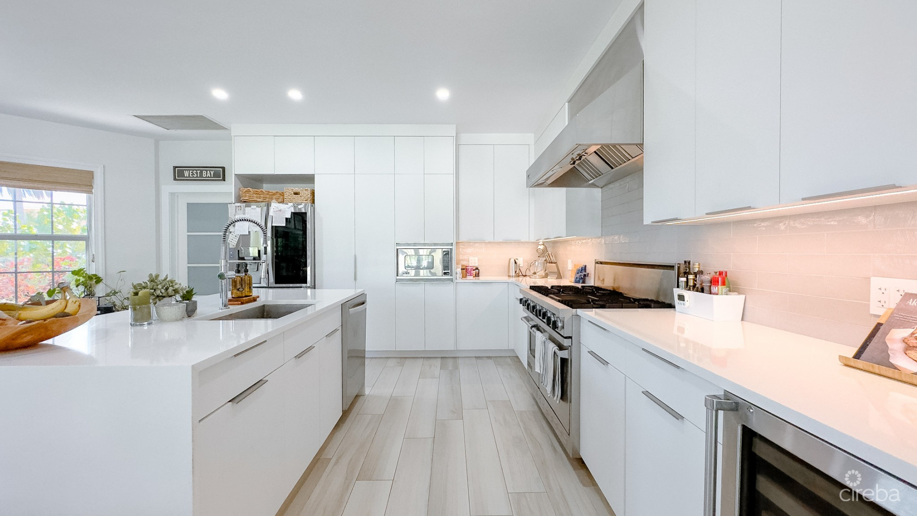 THE SHORES FAMILY HOME