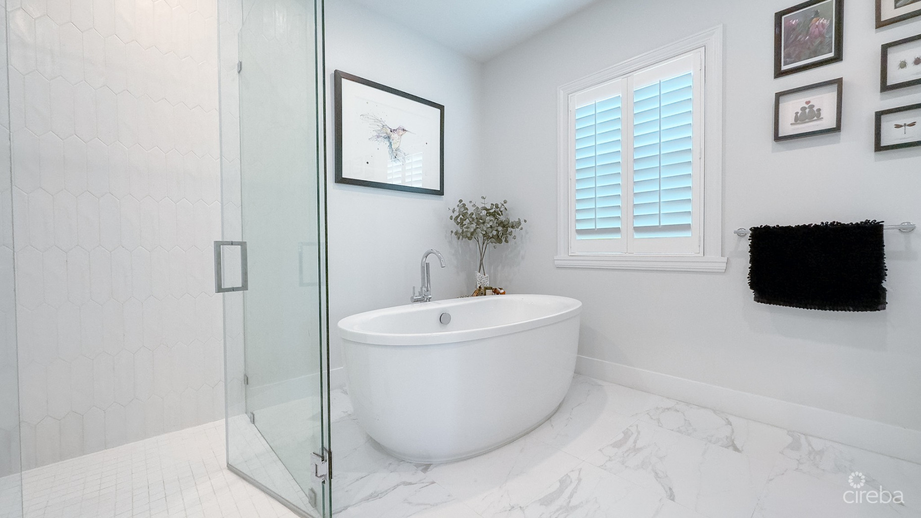 THE SHORES FAMILY HOME