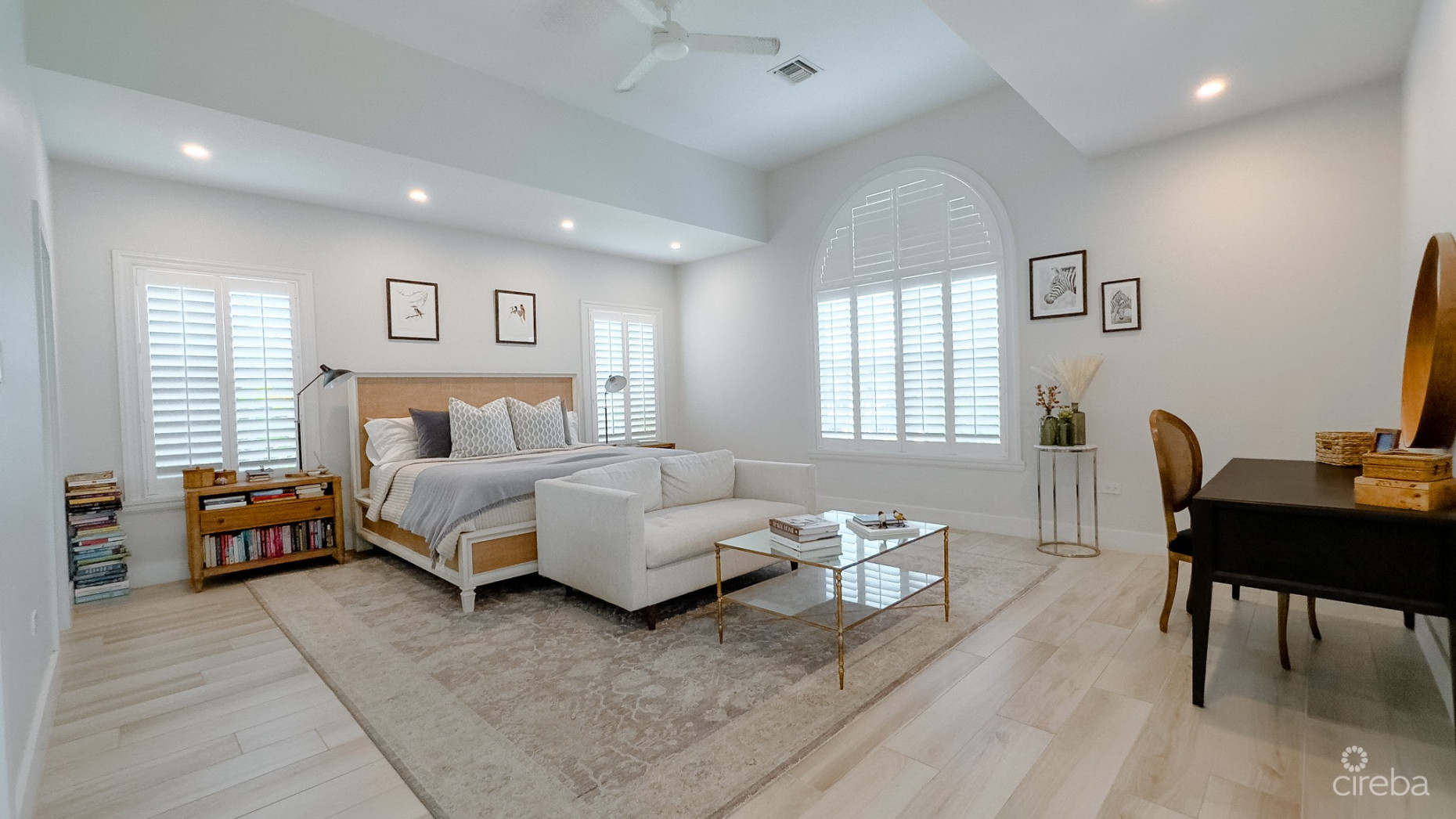 THE SHORES FAMILY HOME