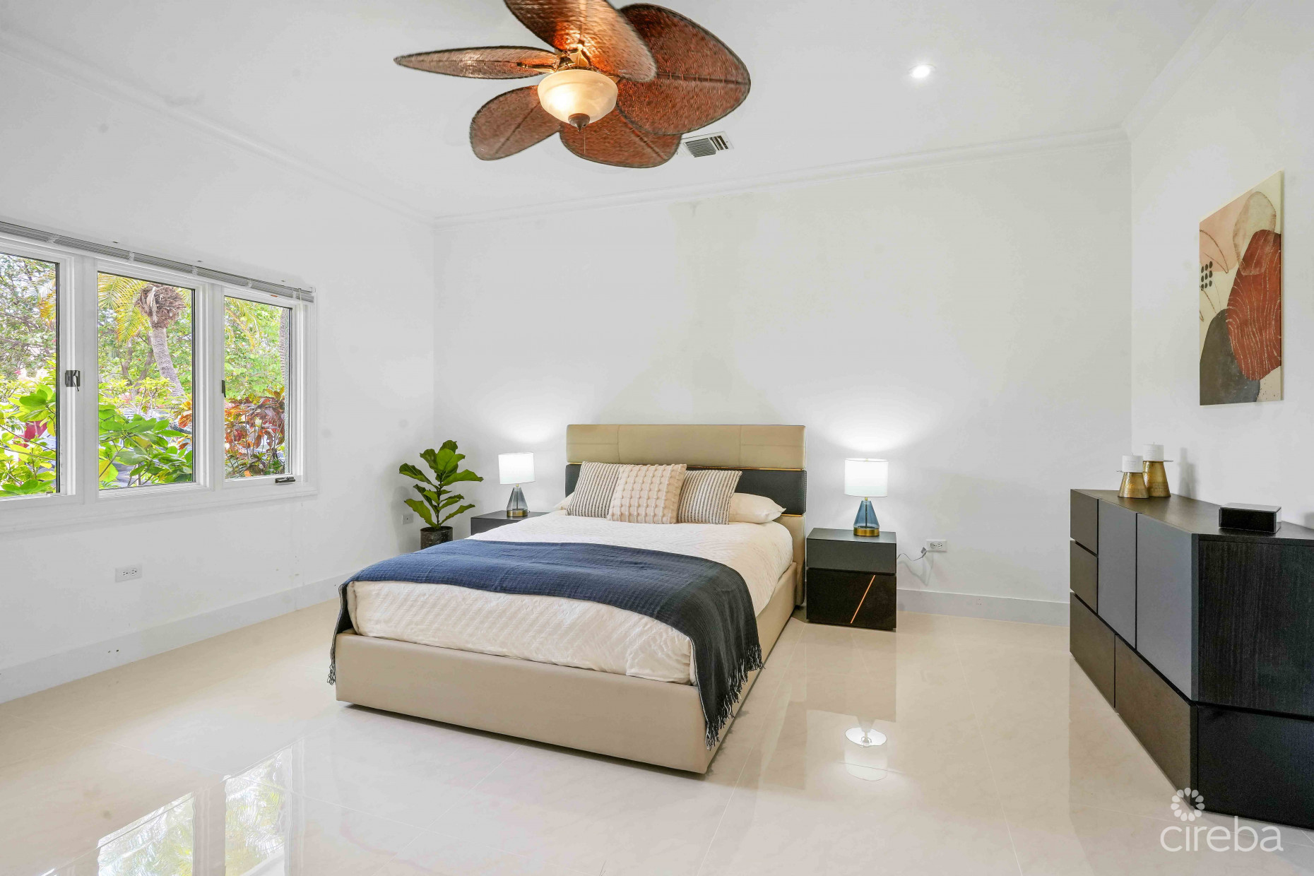 GOVERNOR'S HARBOUR HOME JELLICOE QUAY