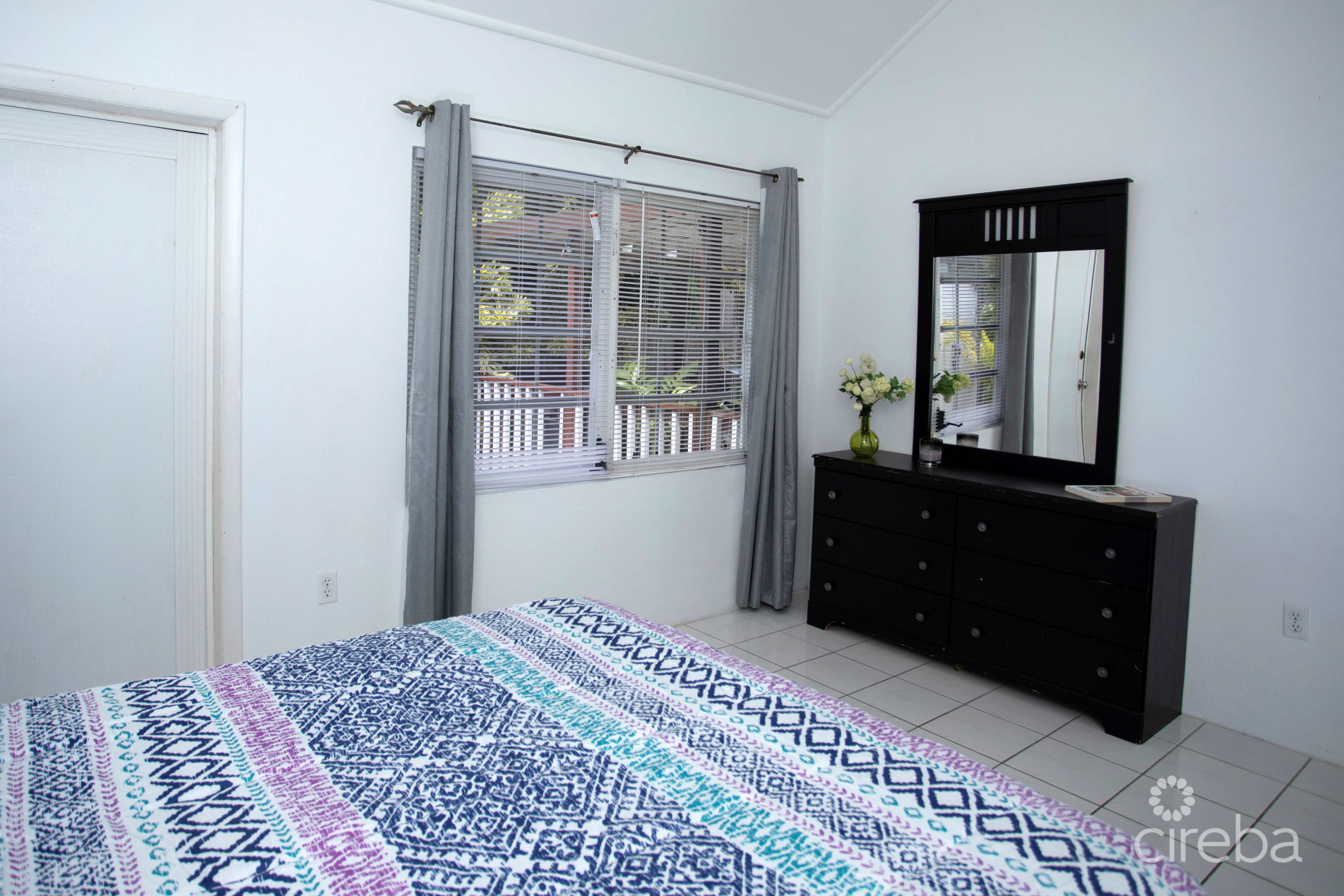 MUST SEE PLEASANT PALMS 2 BEDROOM