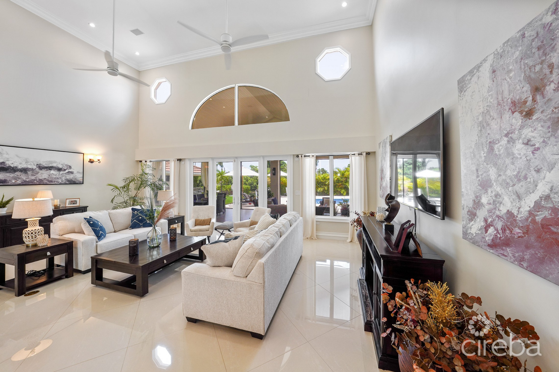 GOVERNORS HARBOUR ESTATE HOME