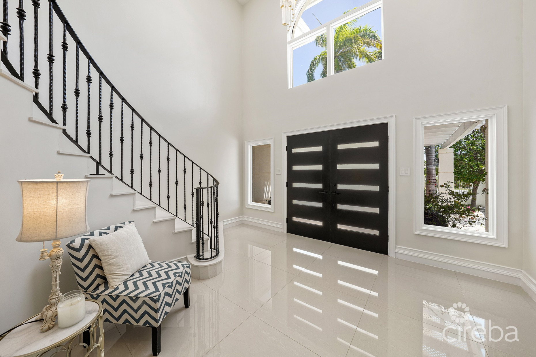 GOVERNORS HARBOUR ESTATE HOME