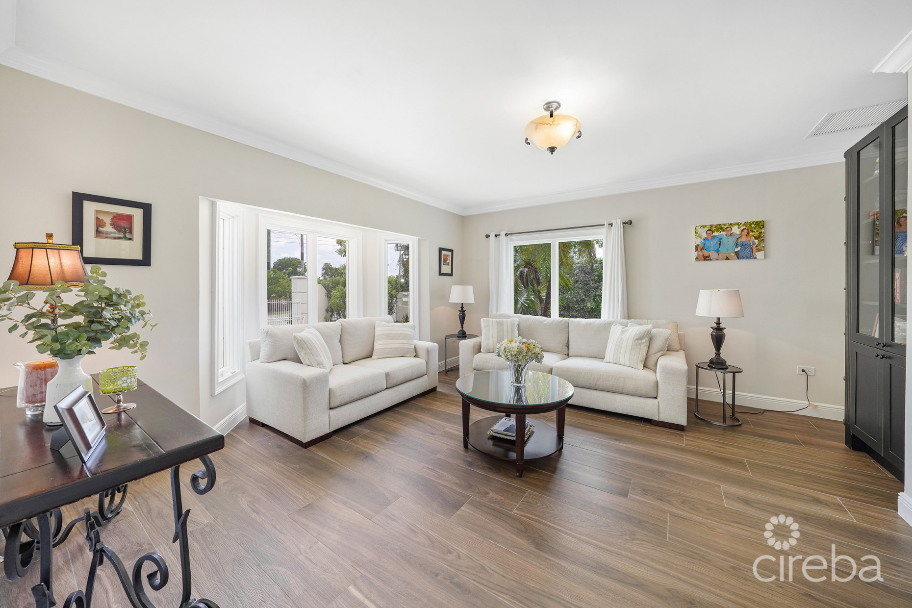 GOVERNORS HARBOUR ESTATE HOME