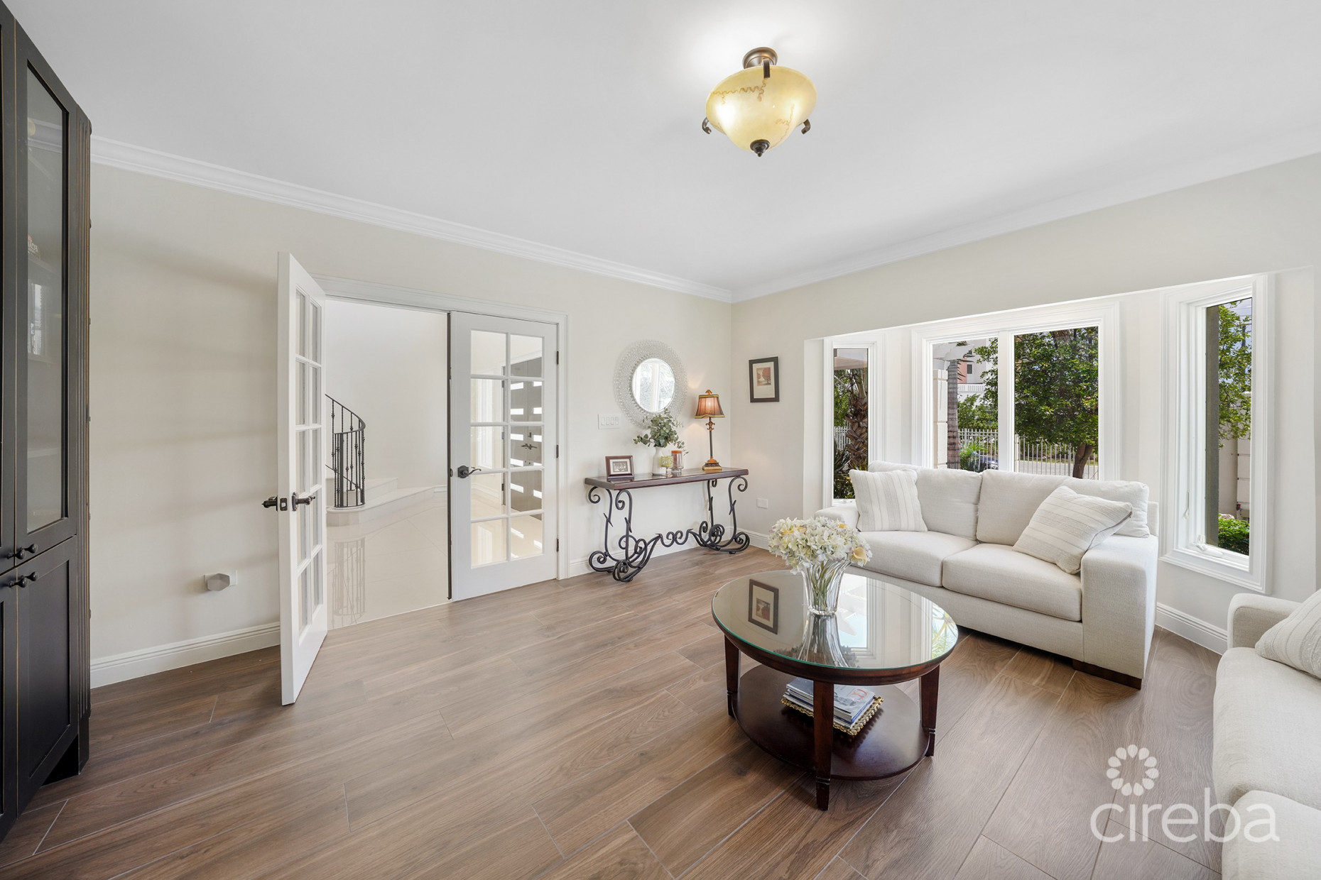 GOVERNORS HARBOUR ESTATE HOME