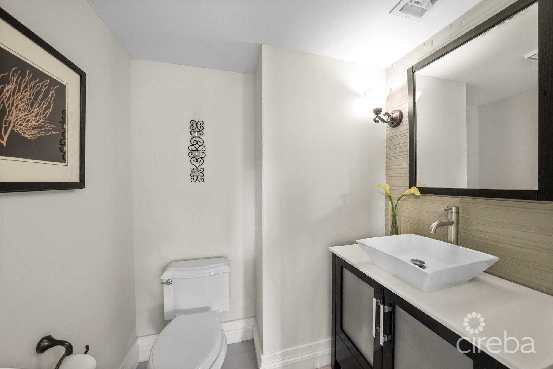 GOVERNORS HARBOUR ESTATE HOME