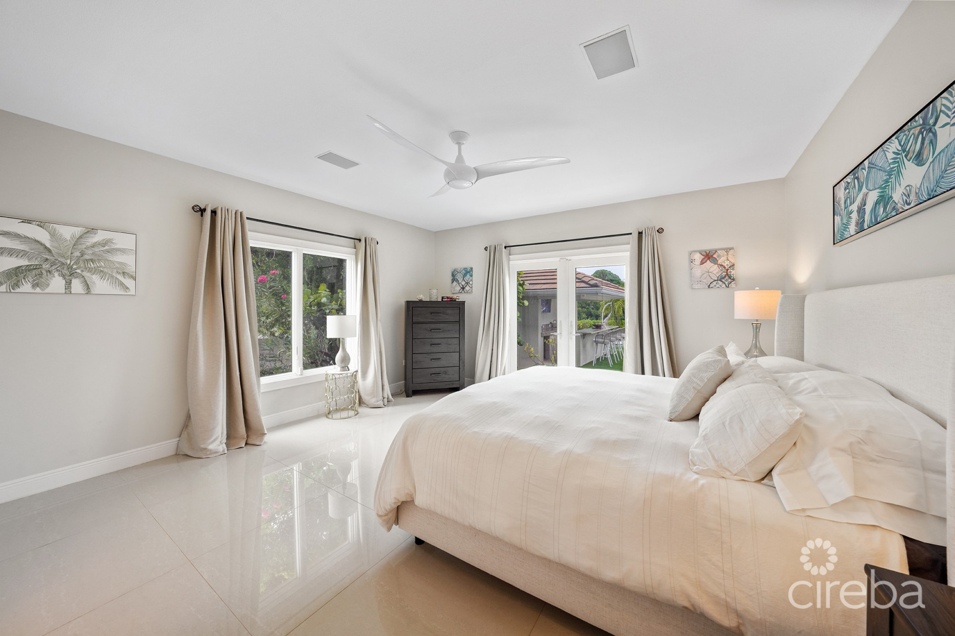 GOVERNORS HARBOUR ESTATE HOME