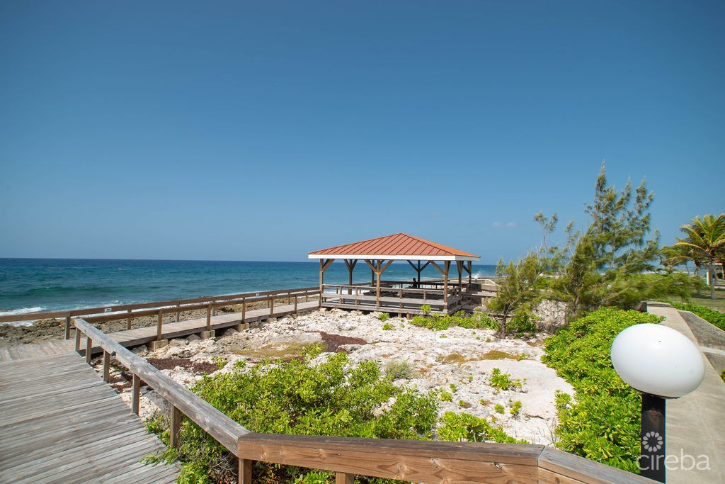 OCEAN CLUB - OCEAN FRONT CONDO WITH EXTRAORDINARY VIEWS