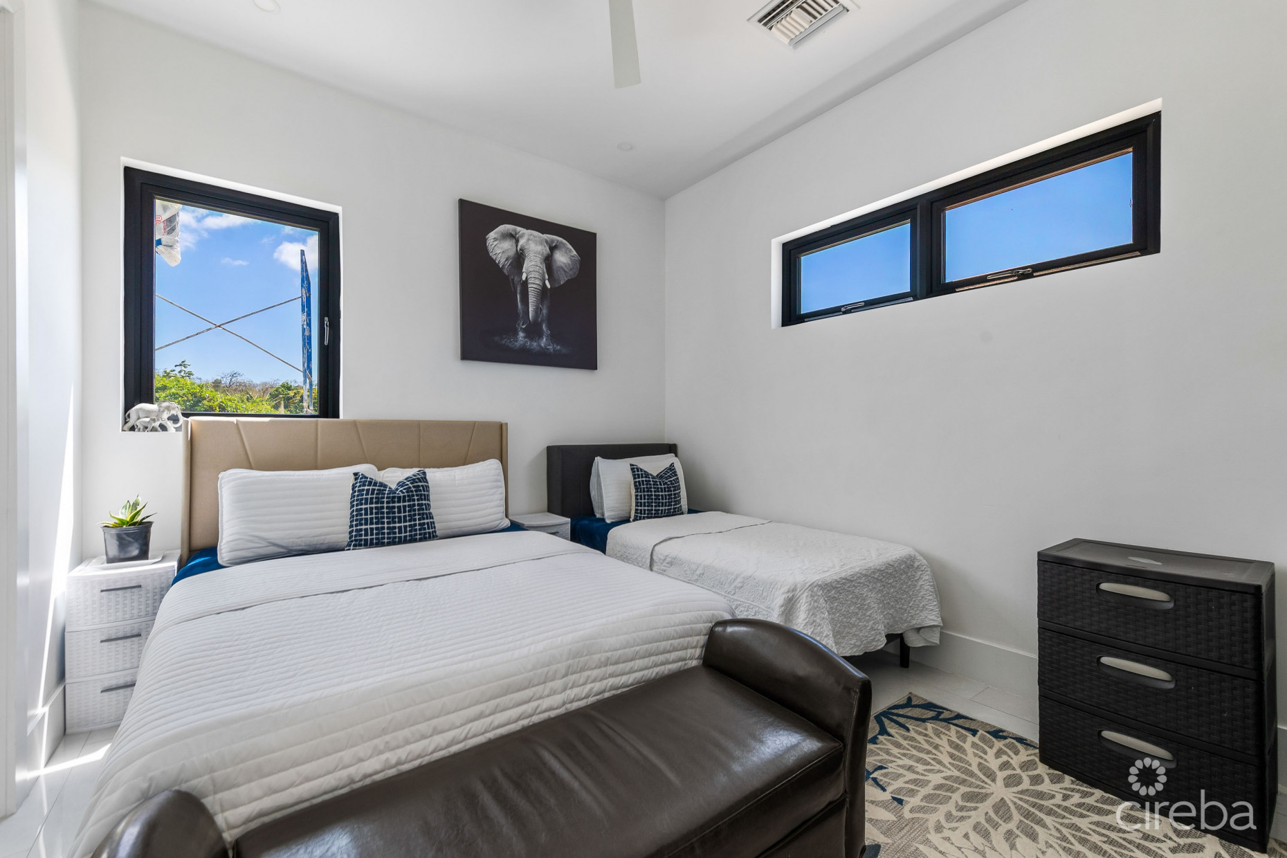 48 HAVEN CIRCLE - MODERN SINGLE FAMILY HOME