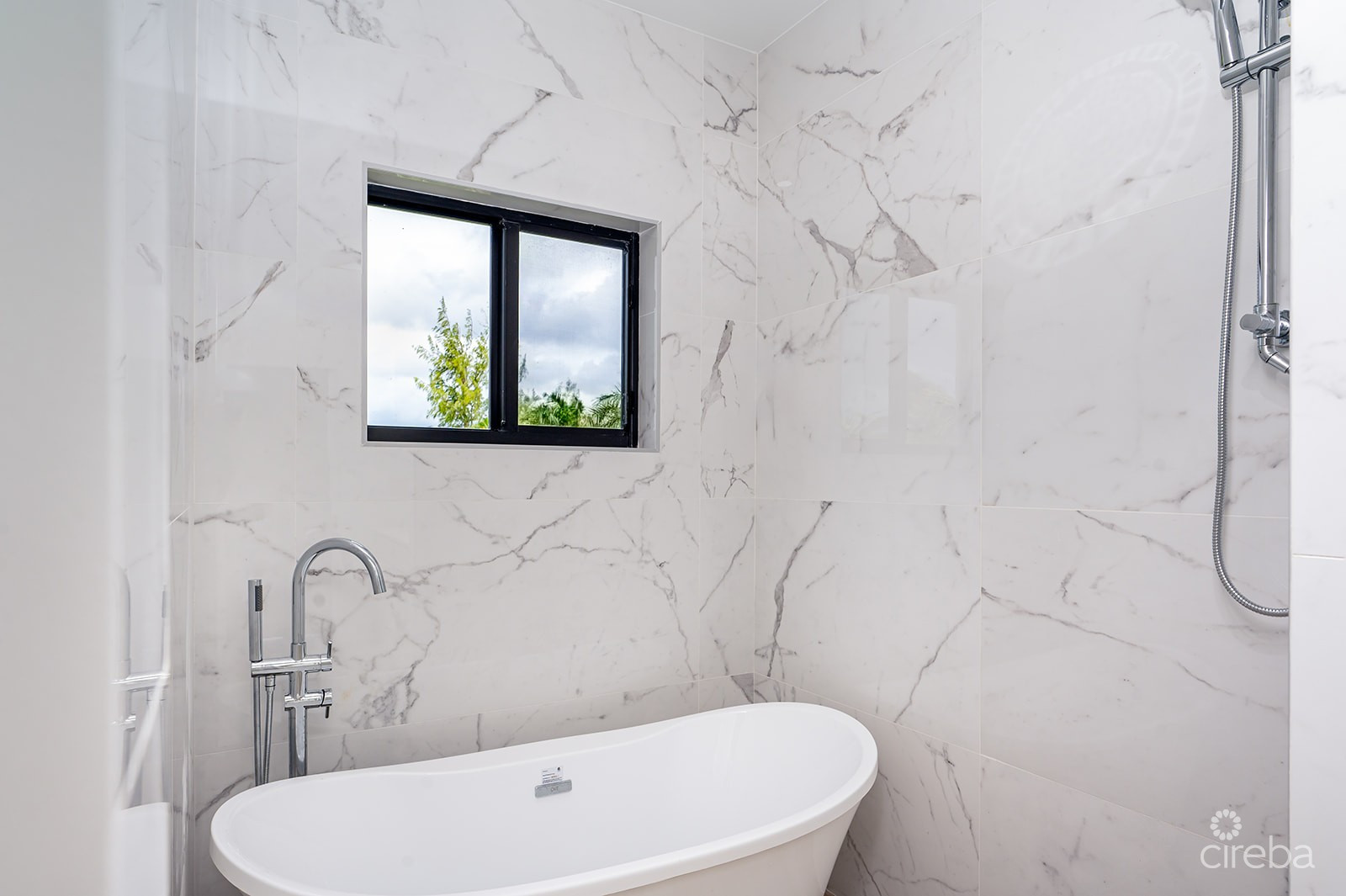 LAVANIA COURT - GATED - LARGE 2 BED 2 BATH TOWNHOMES