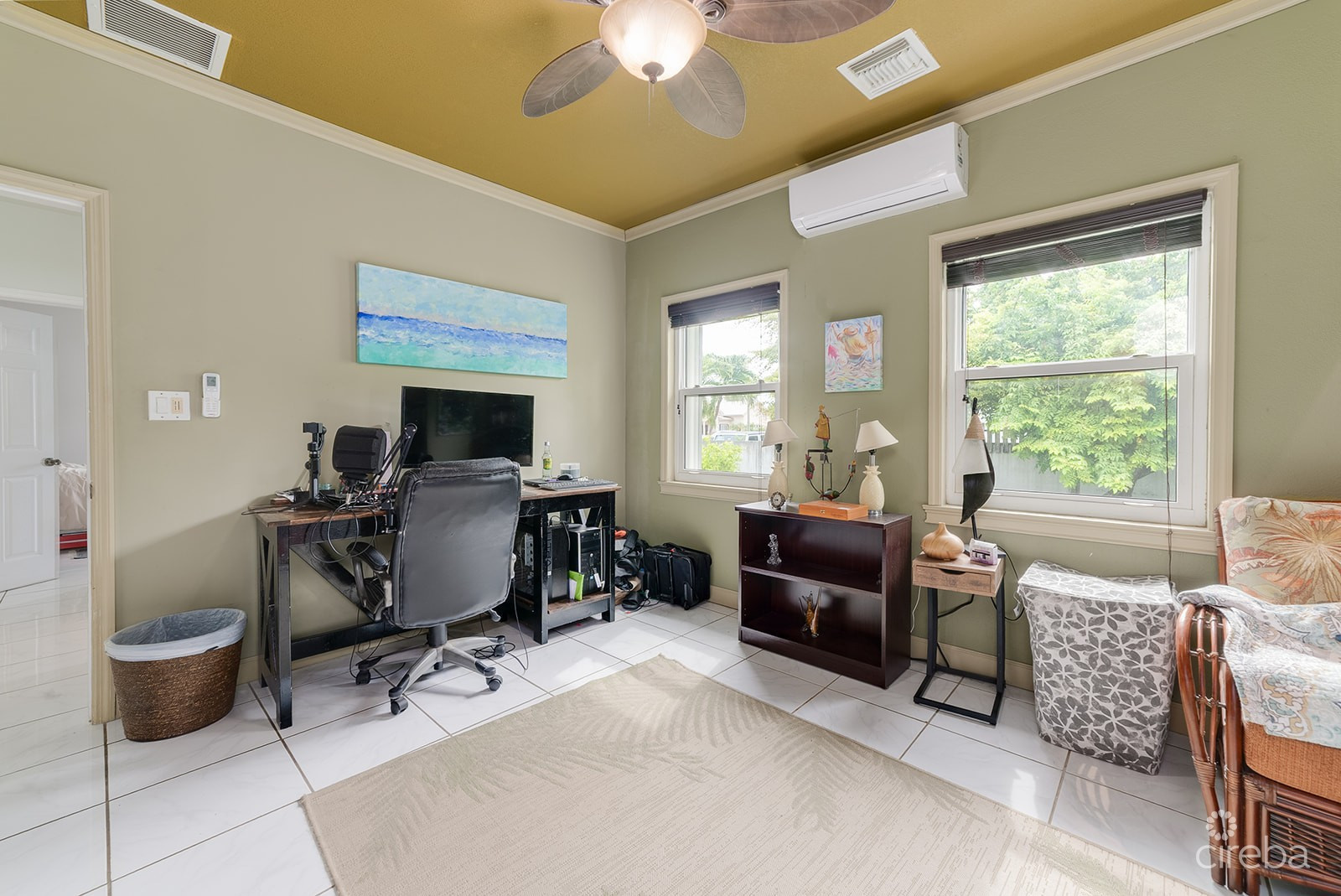 WEST BAY SINGLE FAMILY HOME ON 0.3 ACRE LOT