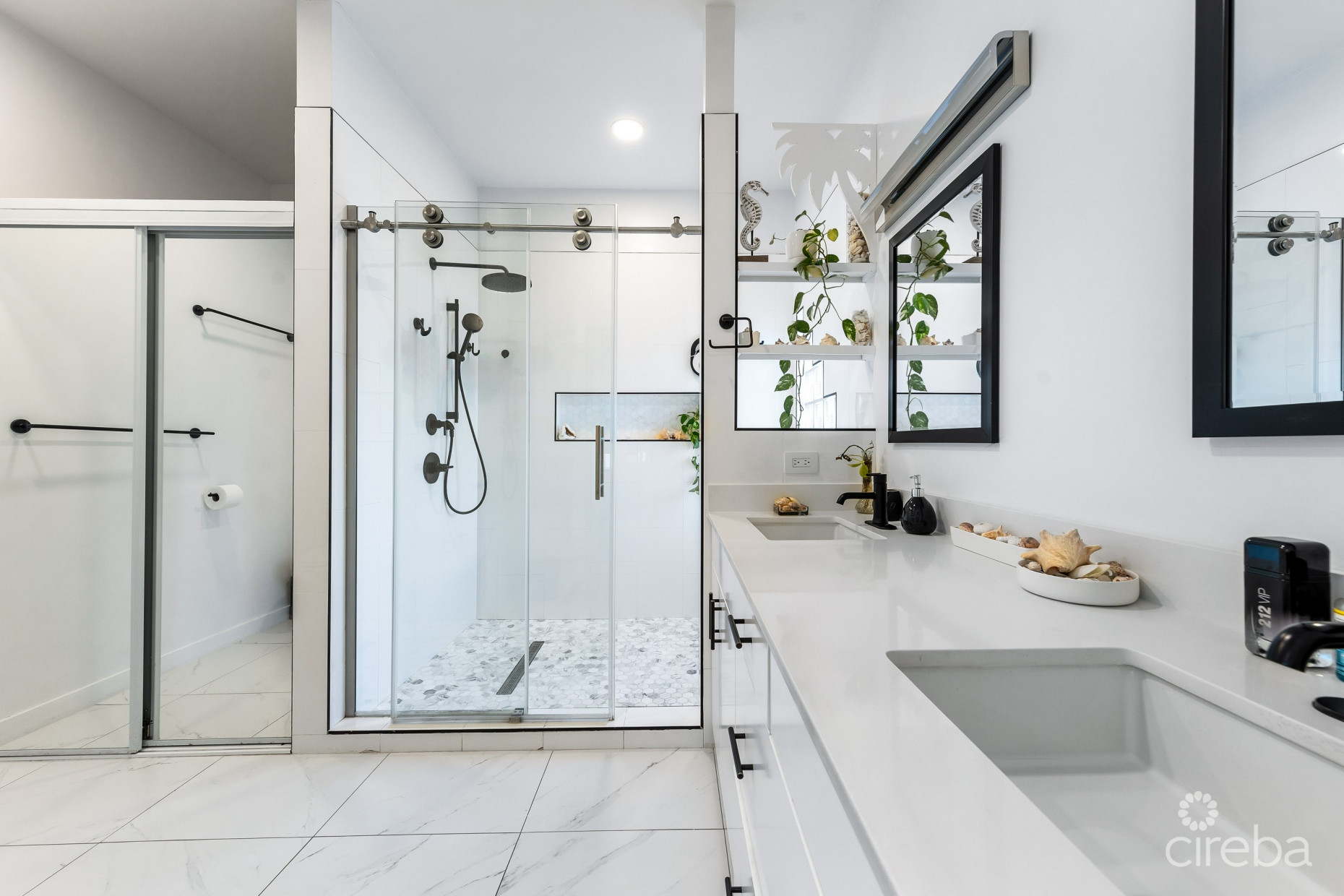 FULLY REMODELED 3BR FAMILY HOME IN NORTH SOUND ESTATES