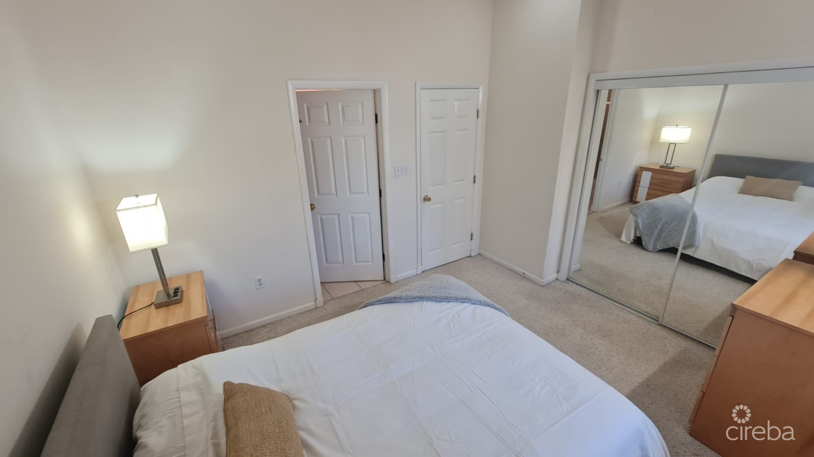 2 BED 2.5 BATH END UNIT - HOPE SPRINGS - GEORGE TOWN