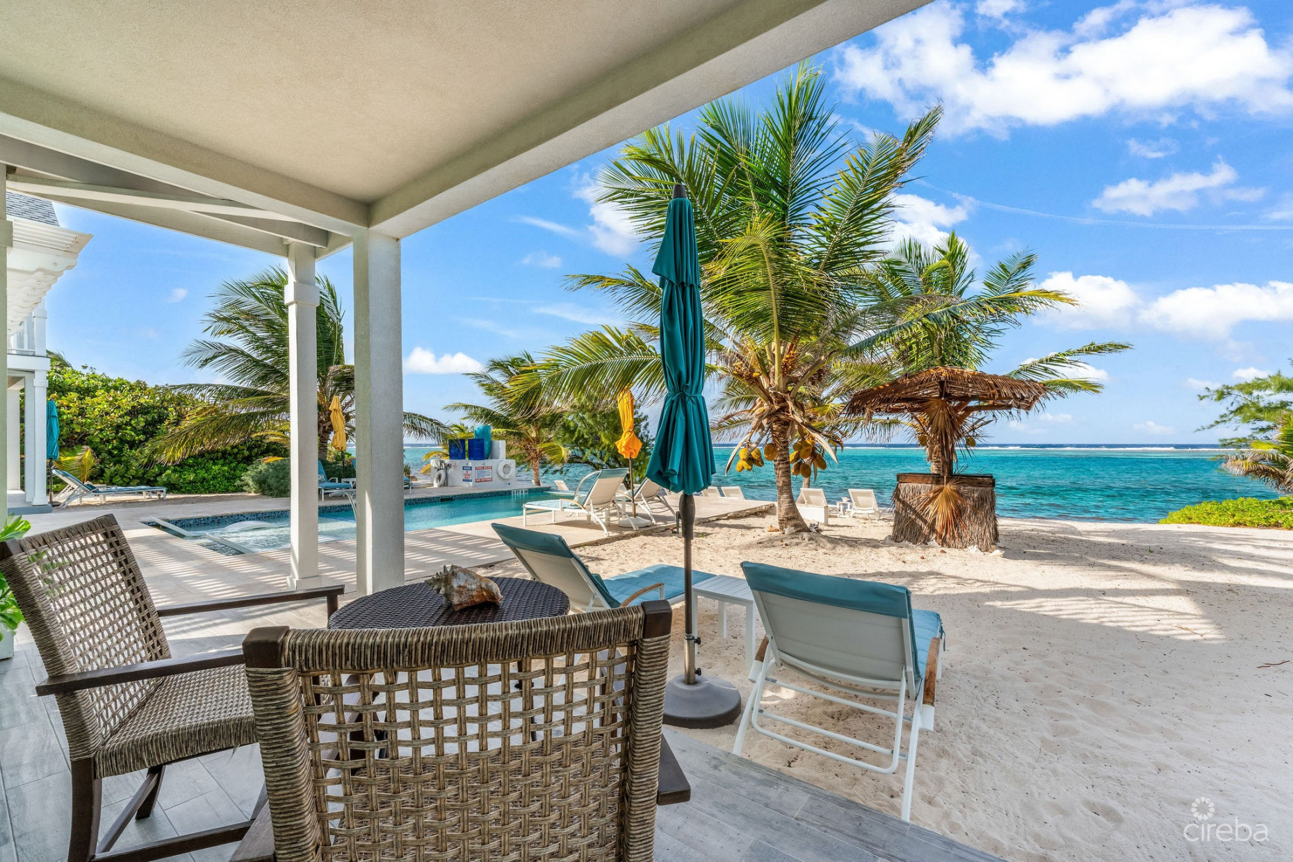 THE COTTAGES IN EAST END ~ BOUTIQUE HOTEL