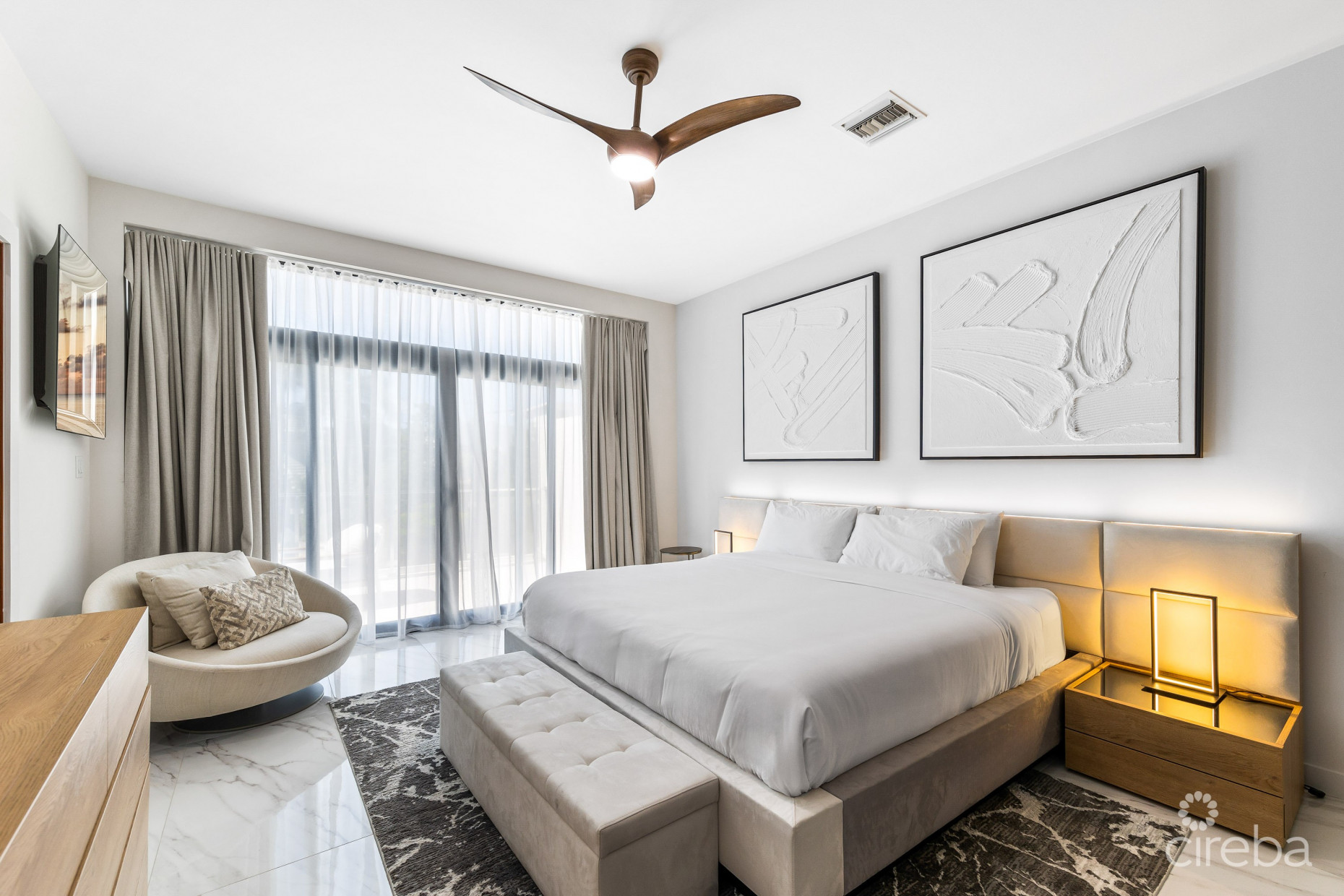 BAHIA  12 - 3 BED 3.5 BATH , SOUTH SOUND