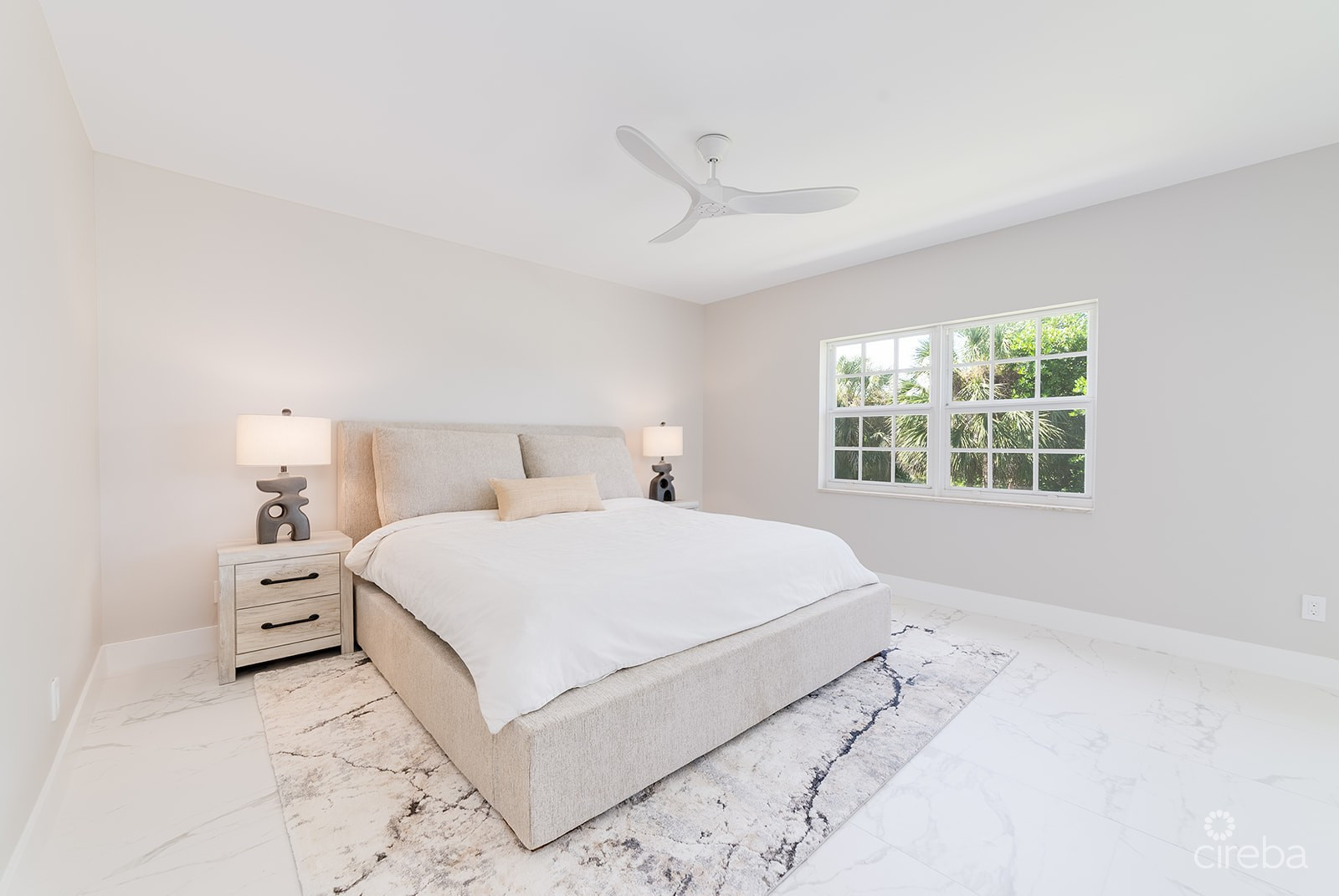 BRITANNIA LIONS COURT #324 - ELEGANT 3-BEDROOM CORNER UNIT | 2,100 SQFT | GOLF COURSE VIEWS