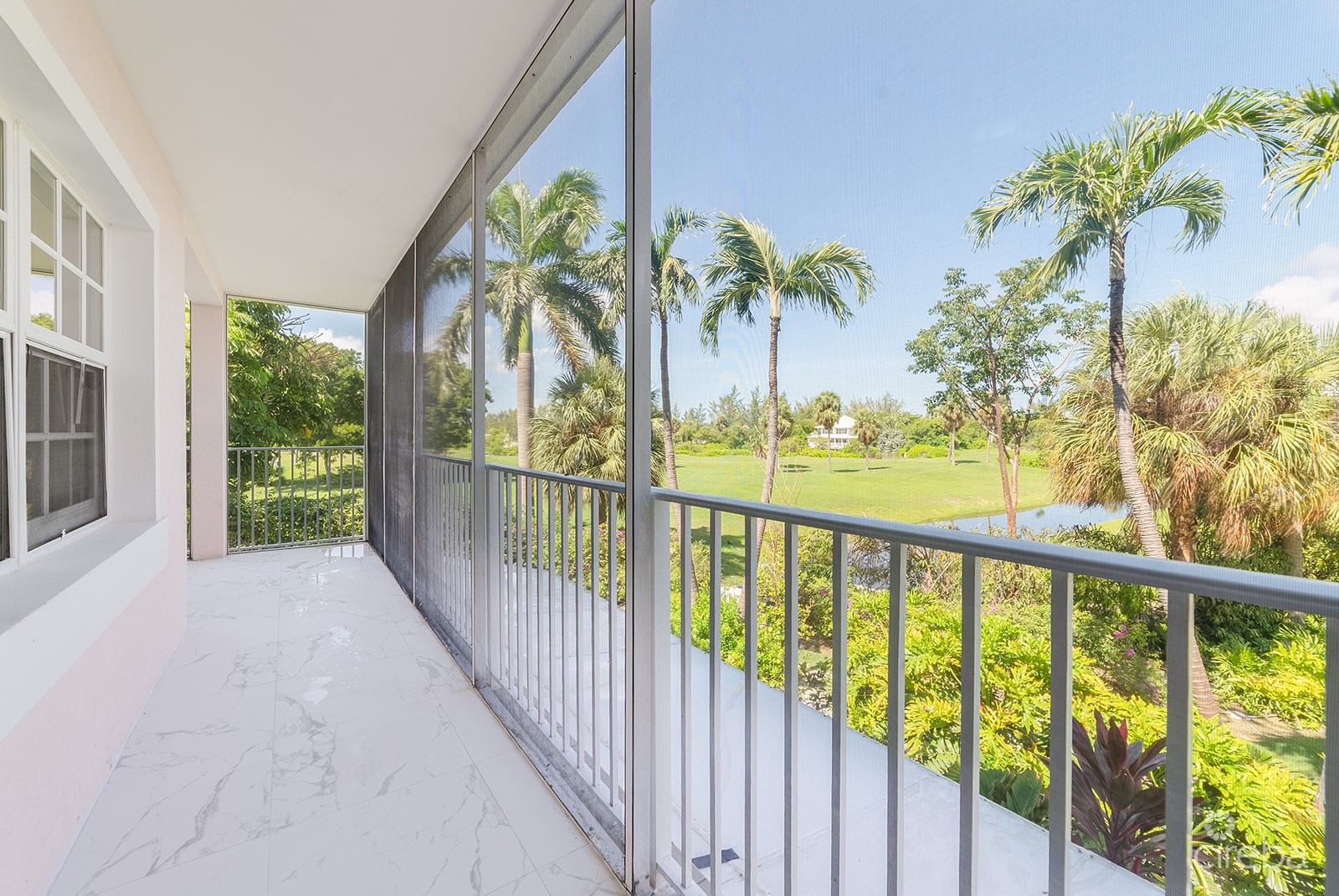 BRITANNIA LIONS COURT #324 - ELEGANT 3-BEDROOM CORNER UNIT | 2,100 SQFT | GOLF COURSE VIEWS