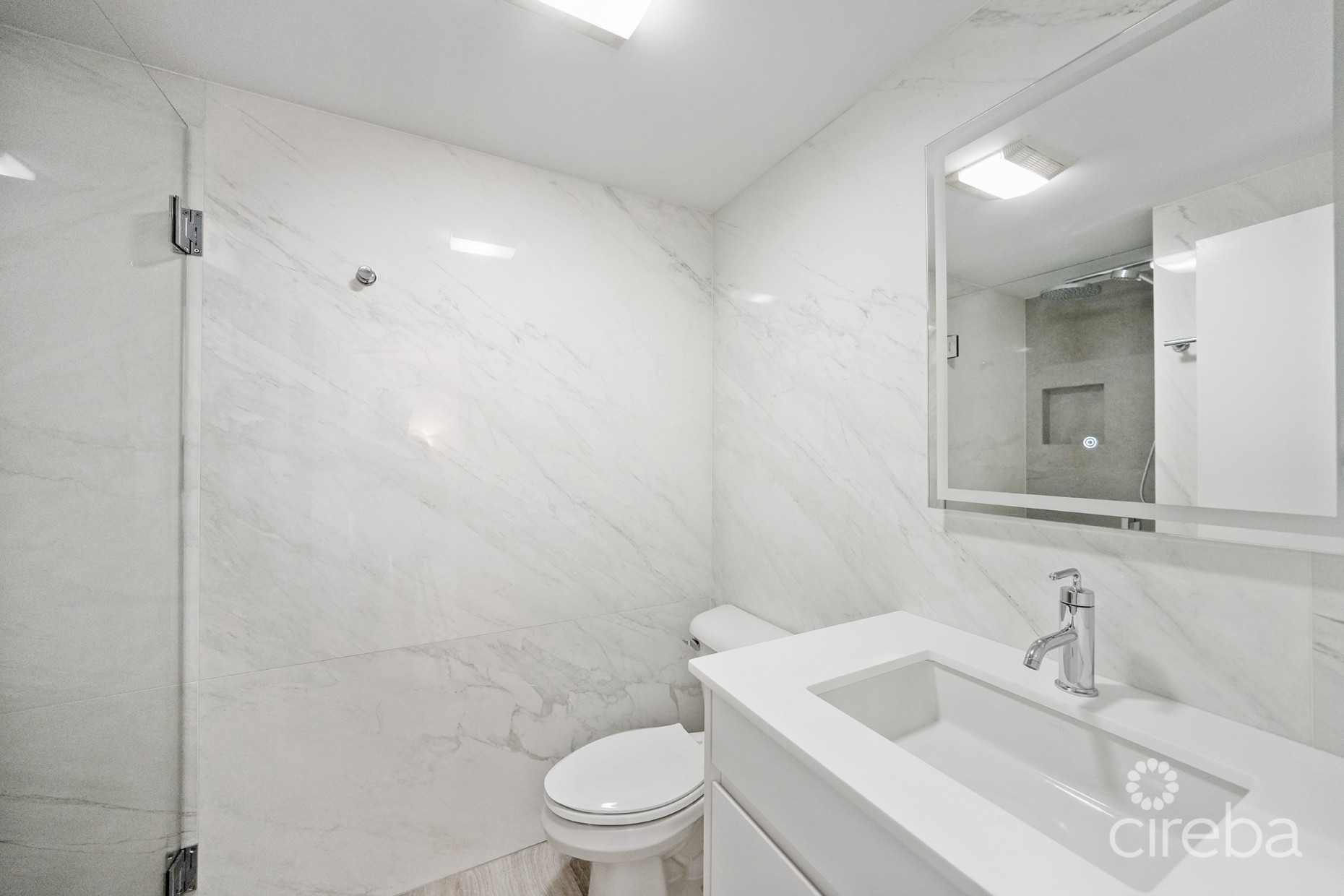 TURNBERRY  EAST #3 , CRYSTAL HARBOUR