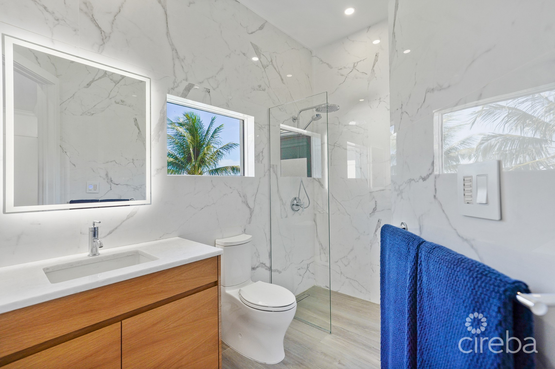 TURNBERRY  EAST #3 , CRYSTAL HARBOUR