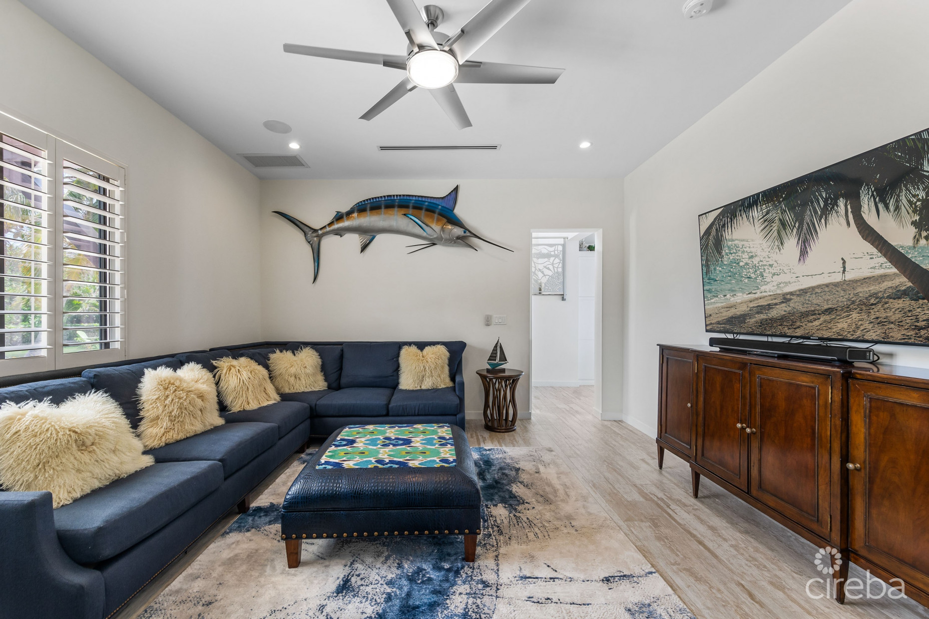 BELLA VISTA-LUXURY PANORAMIC OCEANFRONT 5 BEDROOM ESTATE