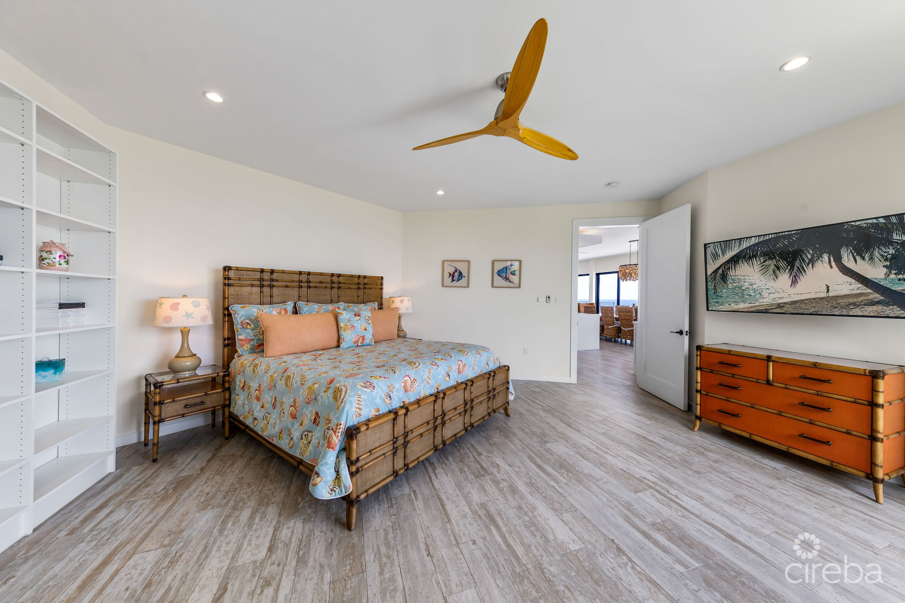 BELLA VISTA-LUXURY PANORAMIC OCEANFRONT 5 BEDROOM ESTATE