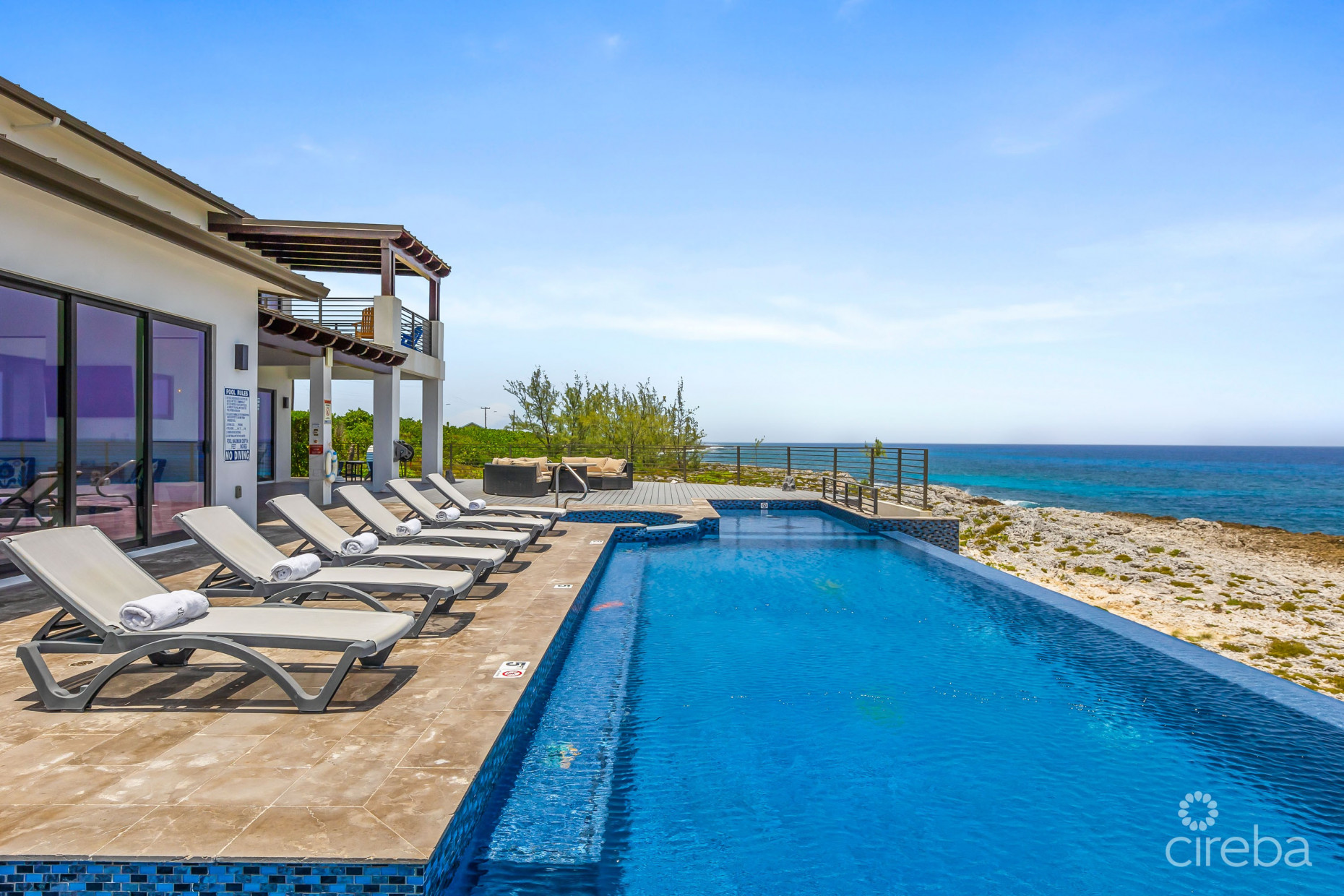 BELLA VISTA-LUXURY PANORAMIC OCEANFRONT 5 BEDROOM ESTATE