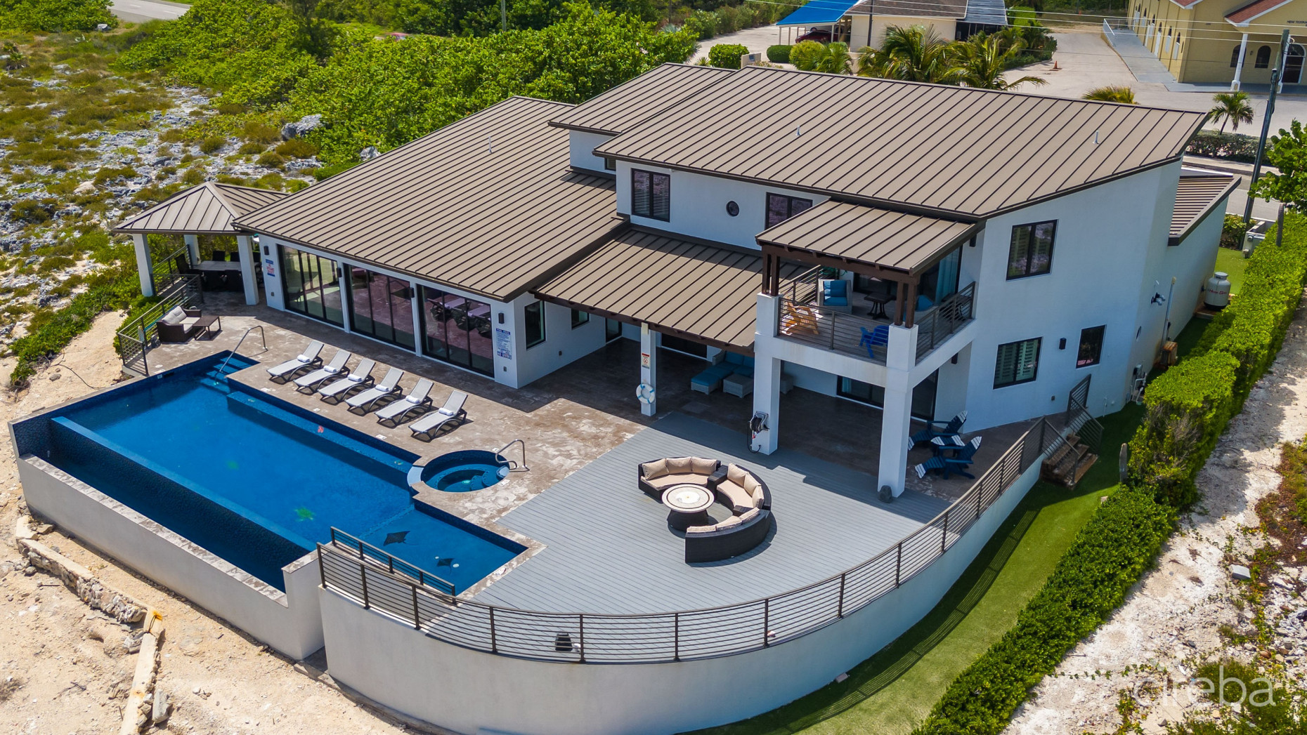 BELLA VISTA-LUXURY PANORAMIC OCEANFRONT 5 BEDROOM ESTATE