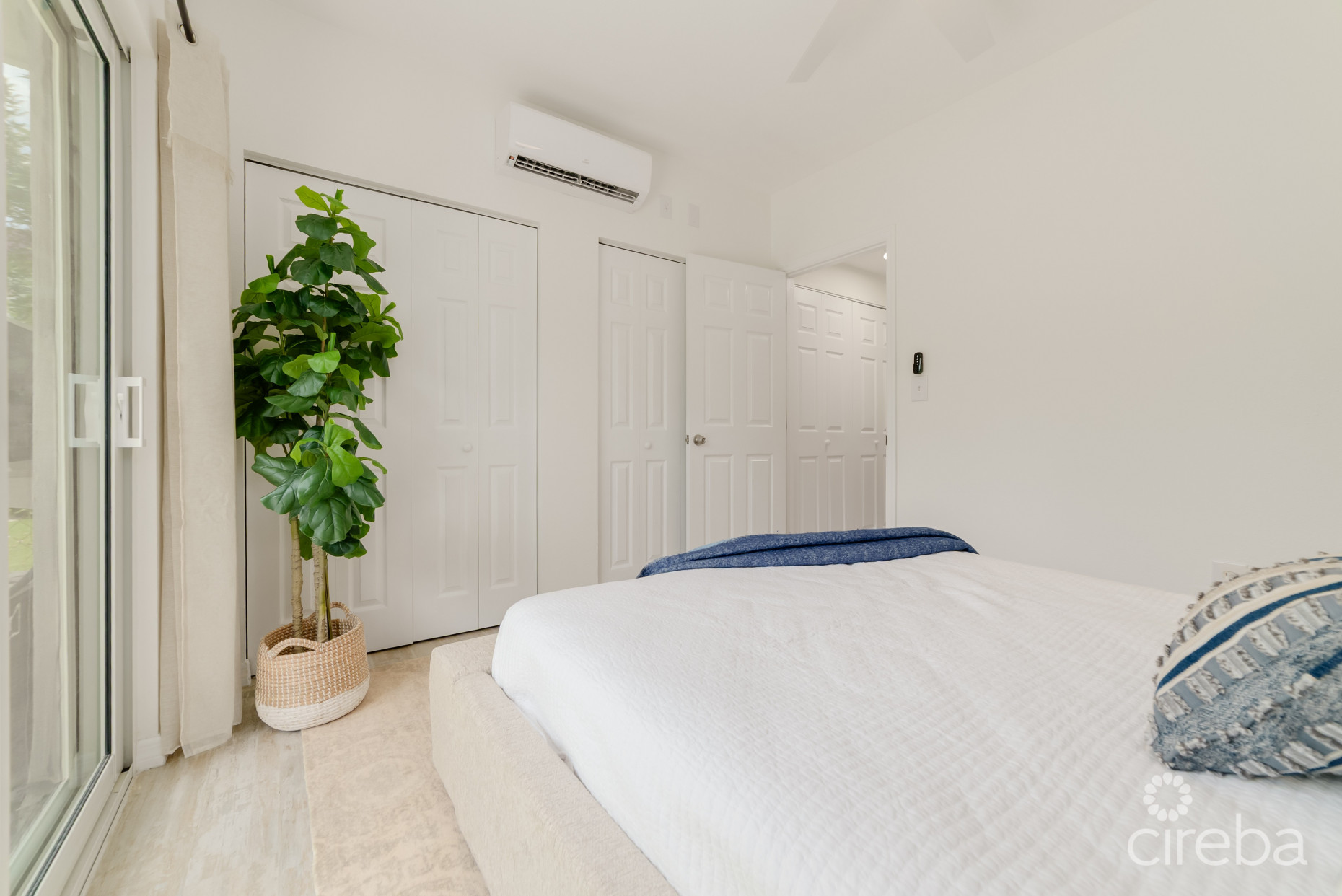 SANDSCAPE RESIDENCES #33