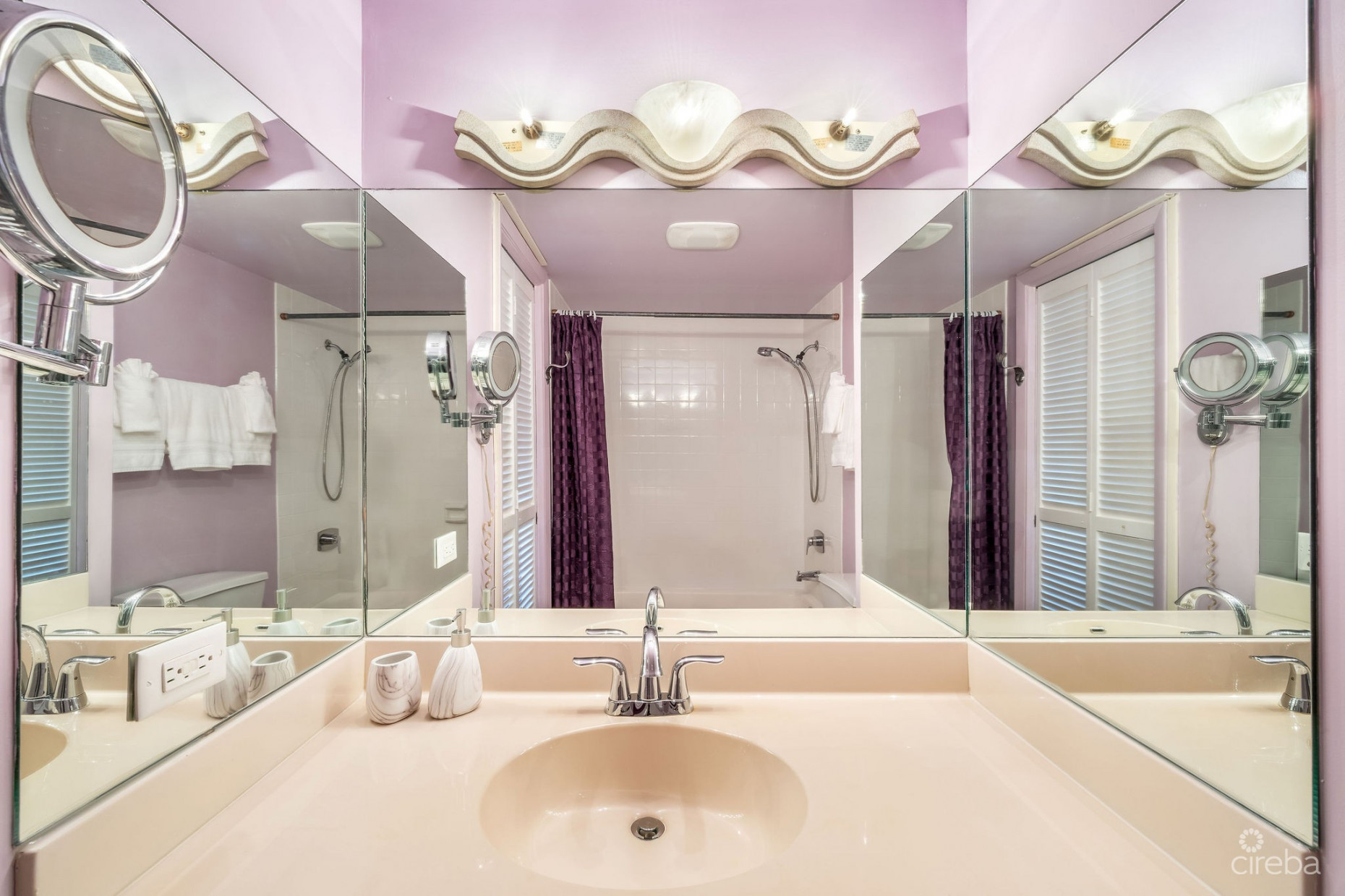 ISLANDS CLUB #10 - GROUND FLOOR