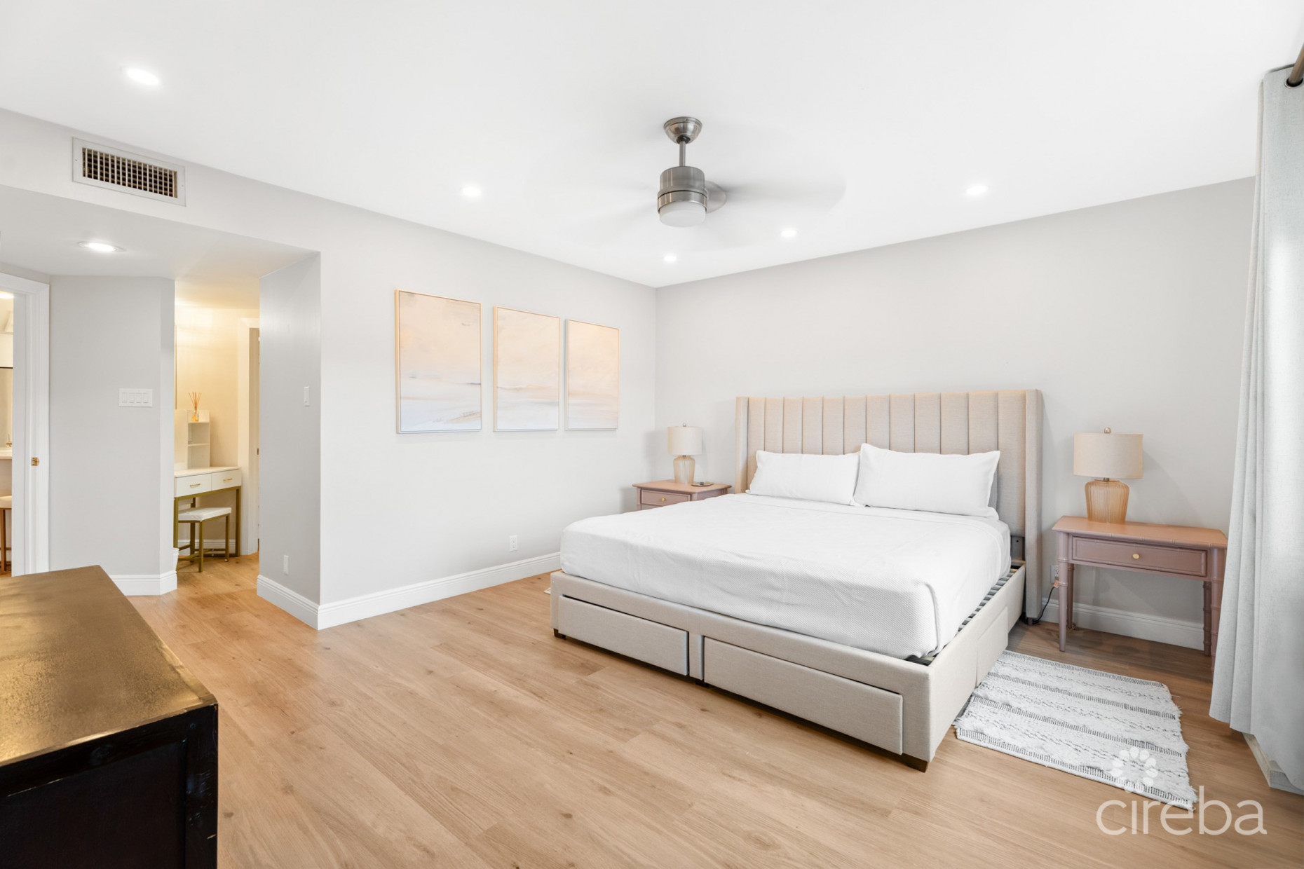 BRITANNIA, REGENTS COURT 613,  WITH DOCK