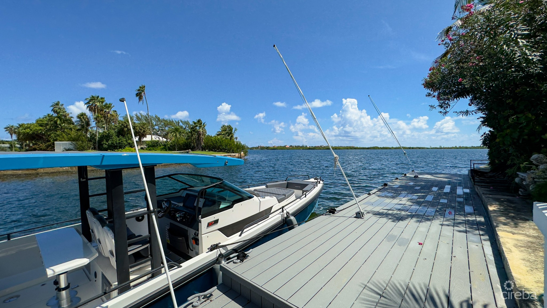 GOVERNORS HARBOUR OCEANFRONT HOME