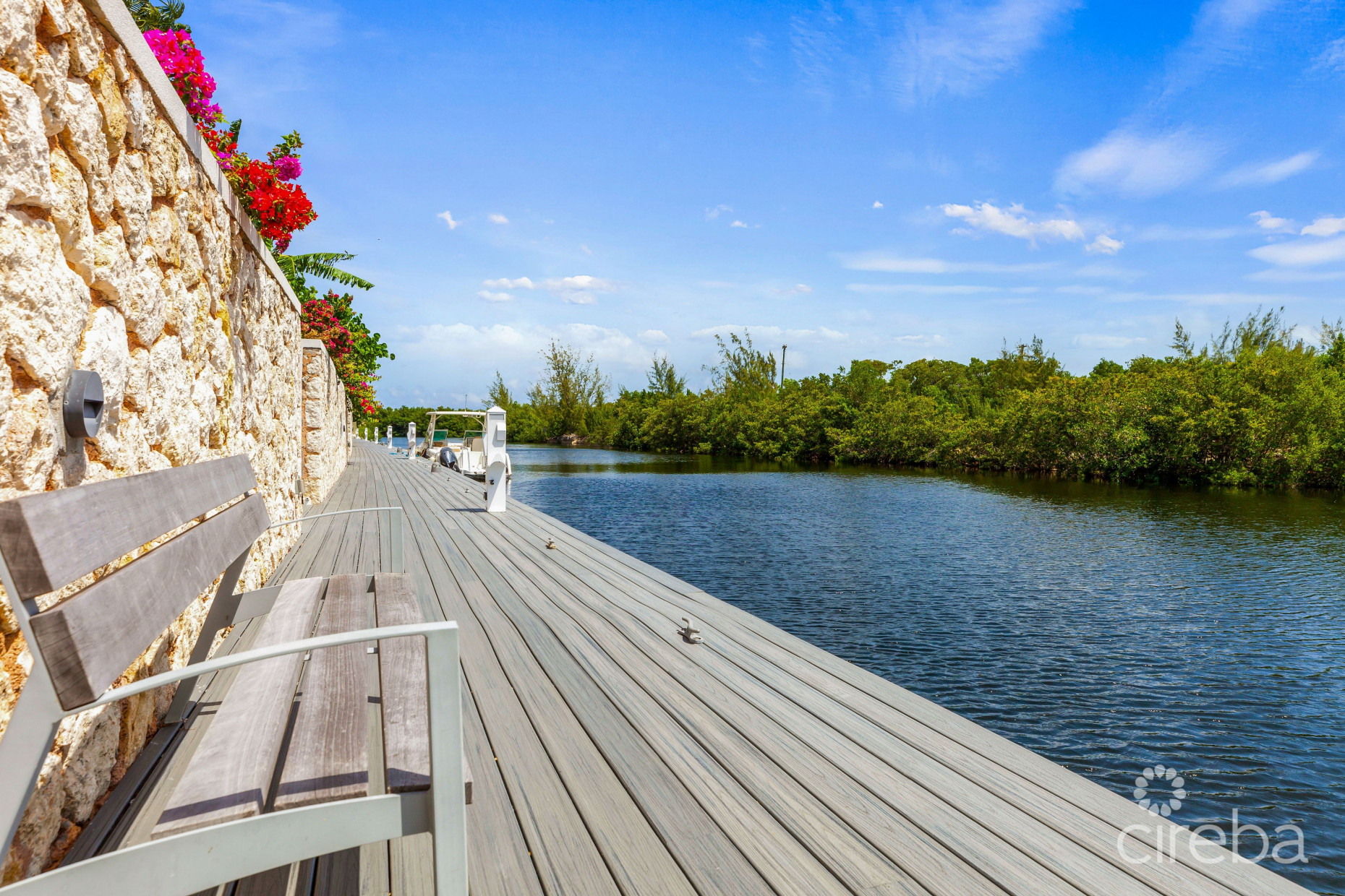 OLEA 112,  CANAL FRONT 4 BED DUPLEX