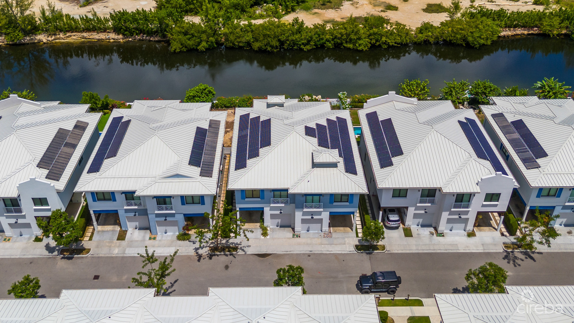 OLEA 106, CANAL FRONT 3 BED DUPLEX