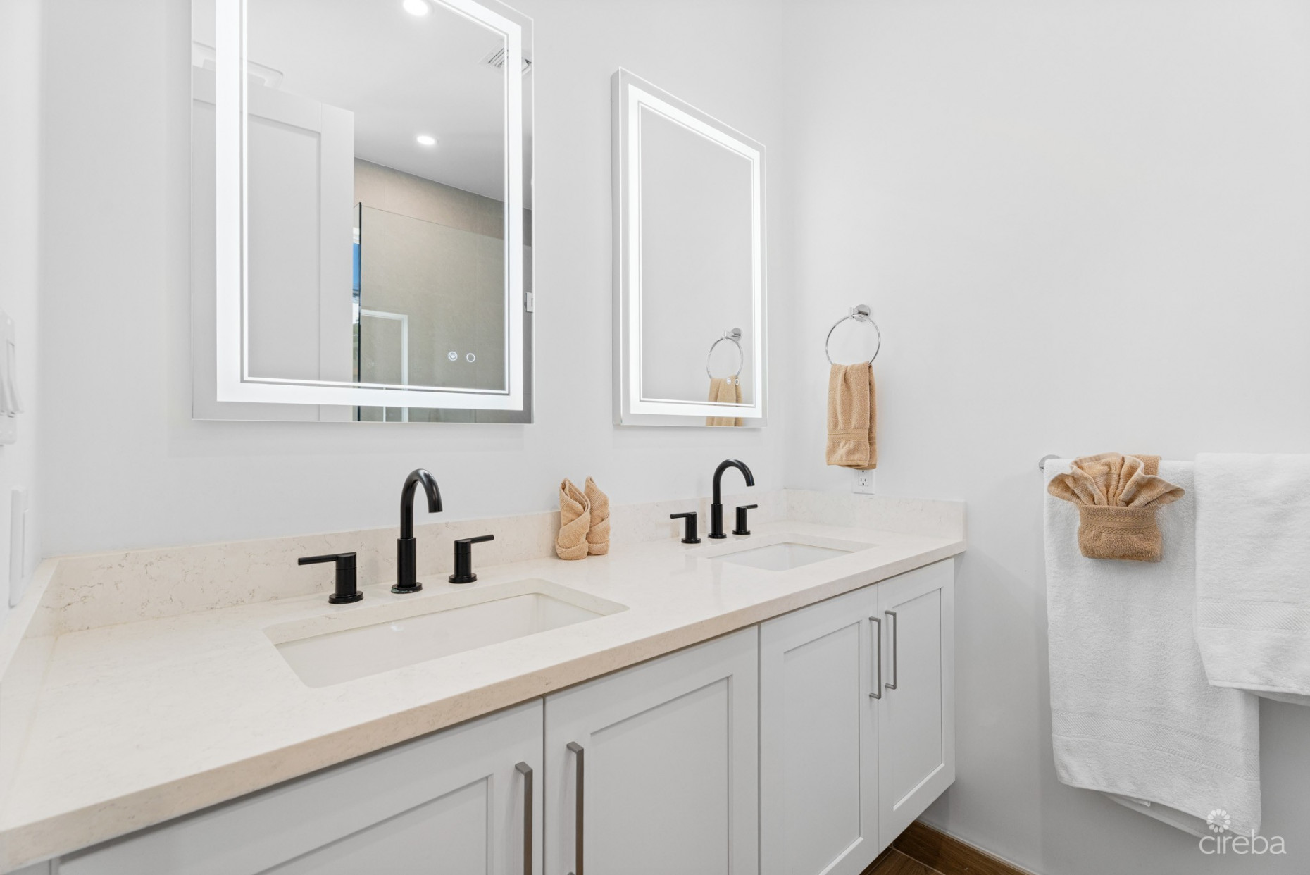 PERIWINKLE 2 BED + STUDIO TOWN HOME