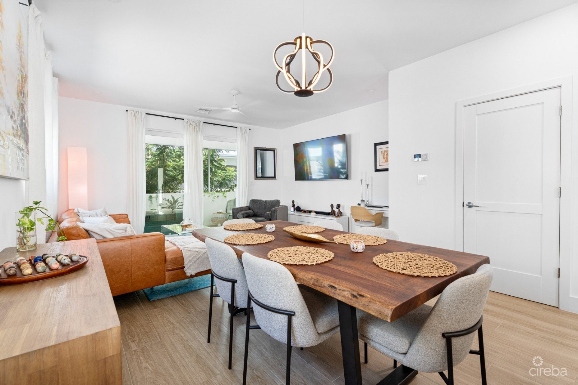 PERIWINKLE 2 BED + STUDIO TOWN HOME