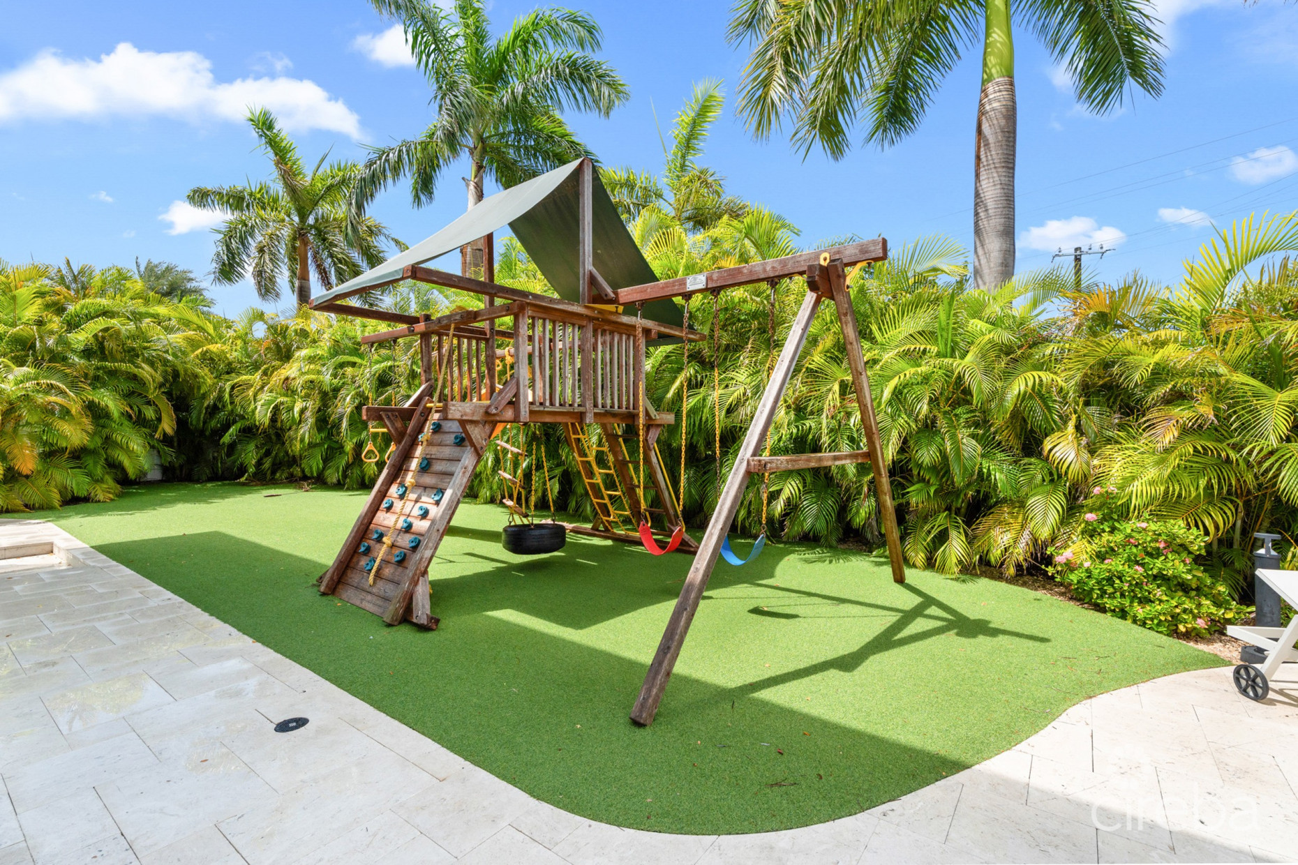 PERIWINKLE 2 BED + STUDIO TOWN HOME