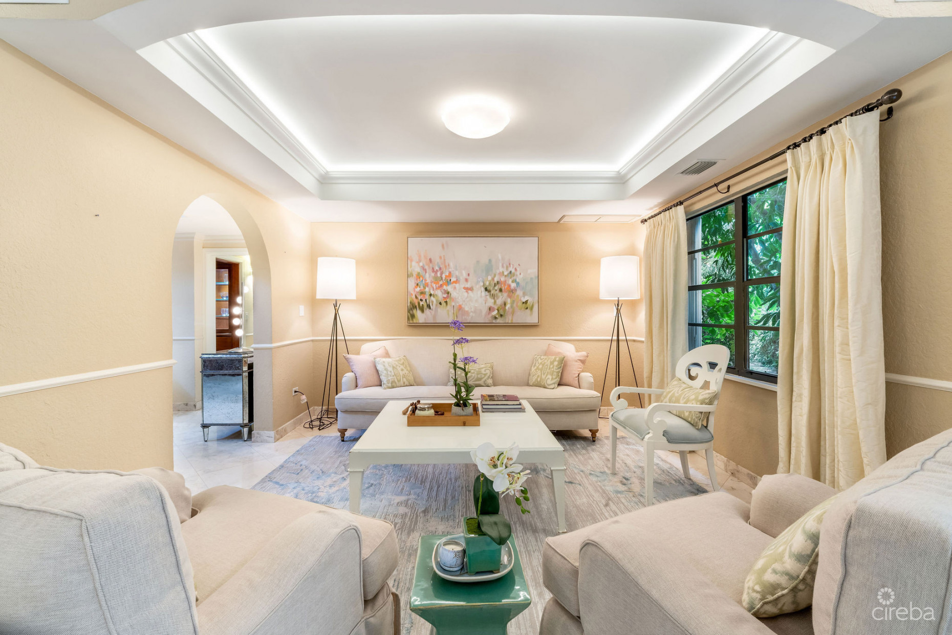 ANNE BONNY CRESCENT - CLASSIC COLONIAL WITH OUTDOOR ENTERTAINING