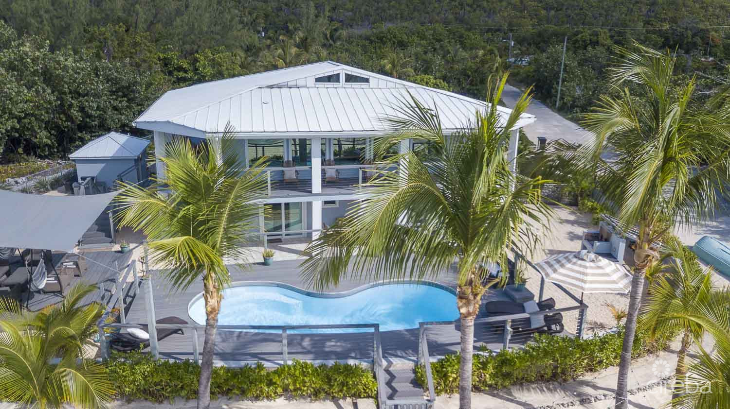 A WAVE FROM IT ALL - FULLY RENO'D 4 BED OCEANFRONT