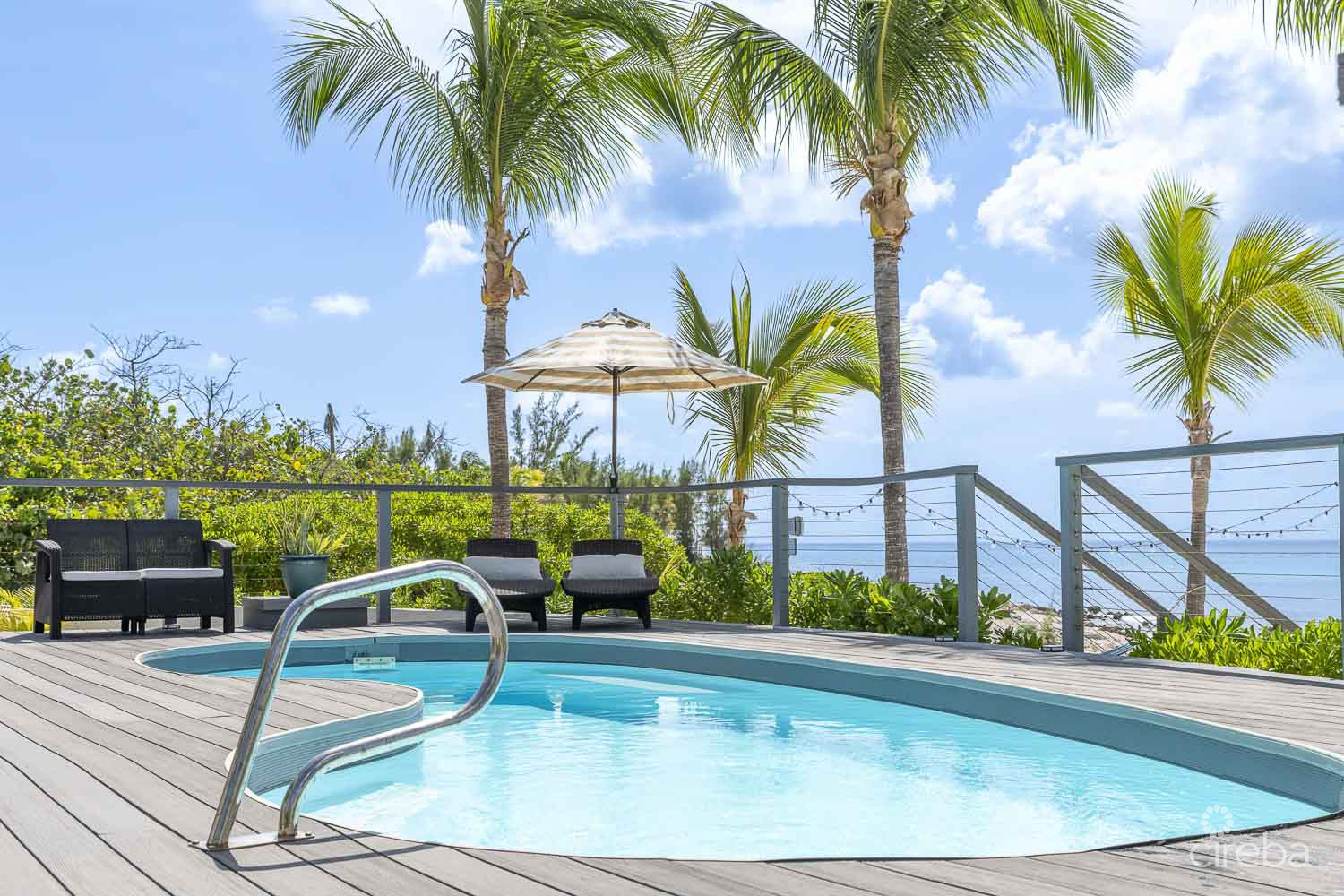 A WAVE FROM IT ALL - FULLY RENO'D 4 BED OCEANFRONT