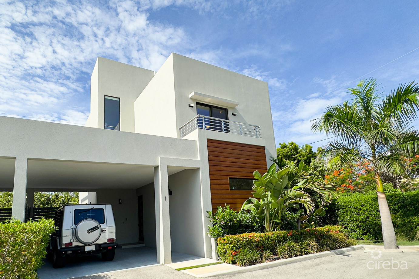 4 BED PLUS DEN TOWNHOUSE IN WEST BAY