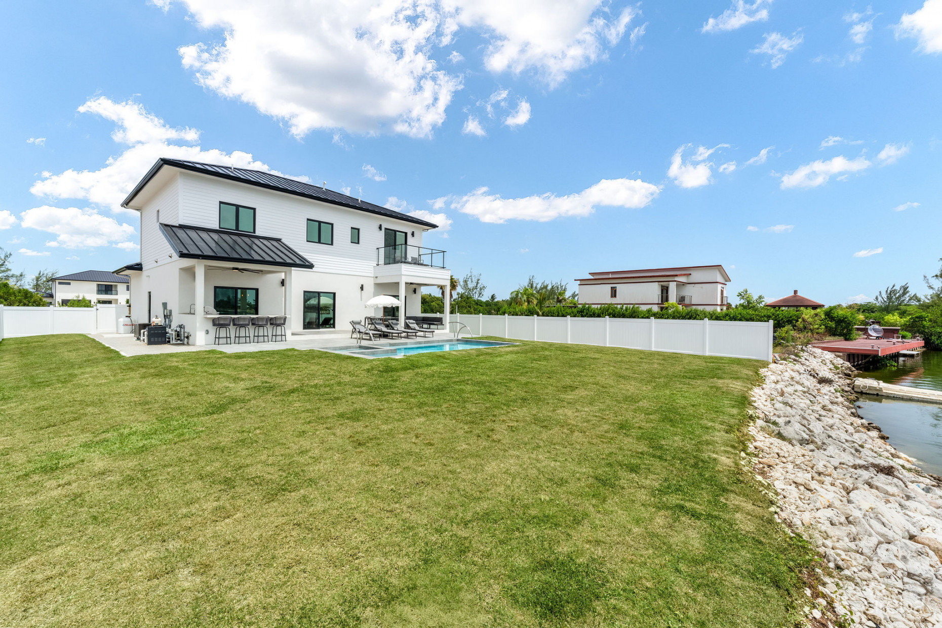 AUBURN BAY 3, CANAL FRONT HOME