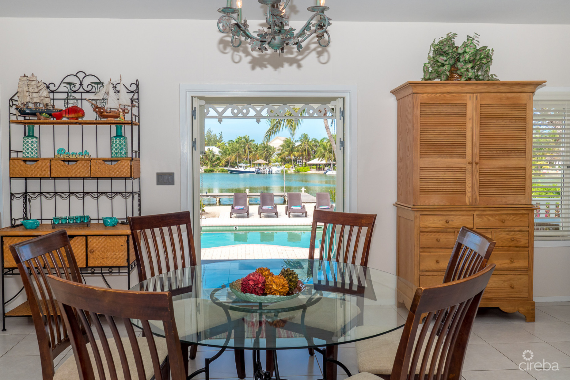 VILLA LA PLAYA, CAYMAN KAI HOME