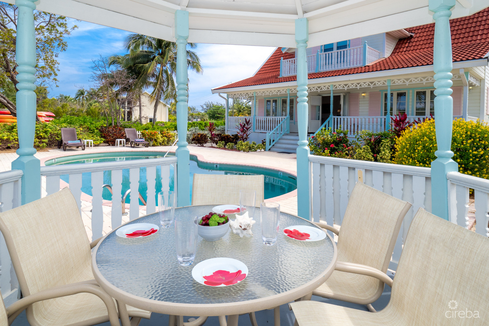VILLA LA PLAYA, CAYMAN KAI HOME