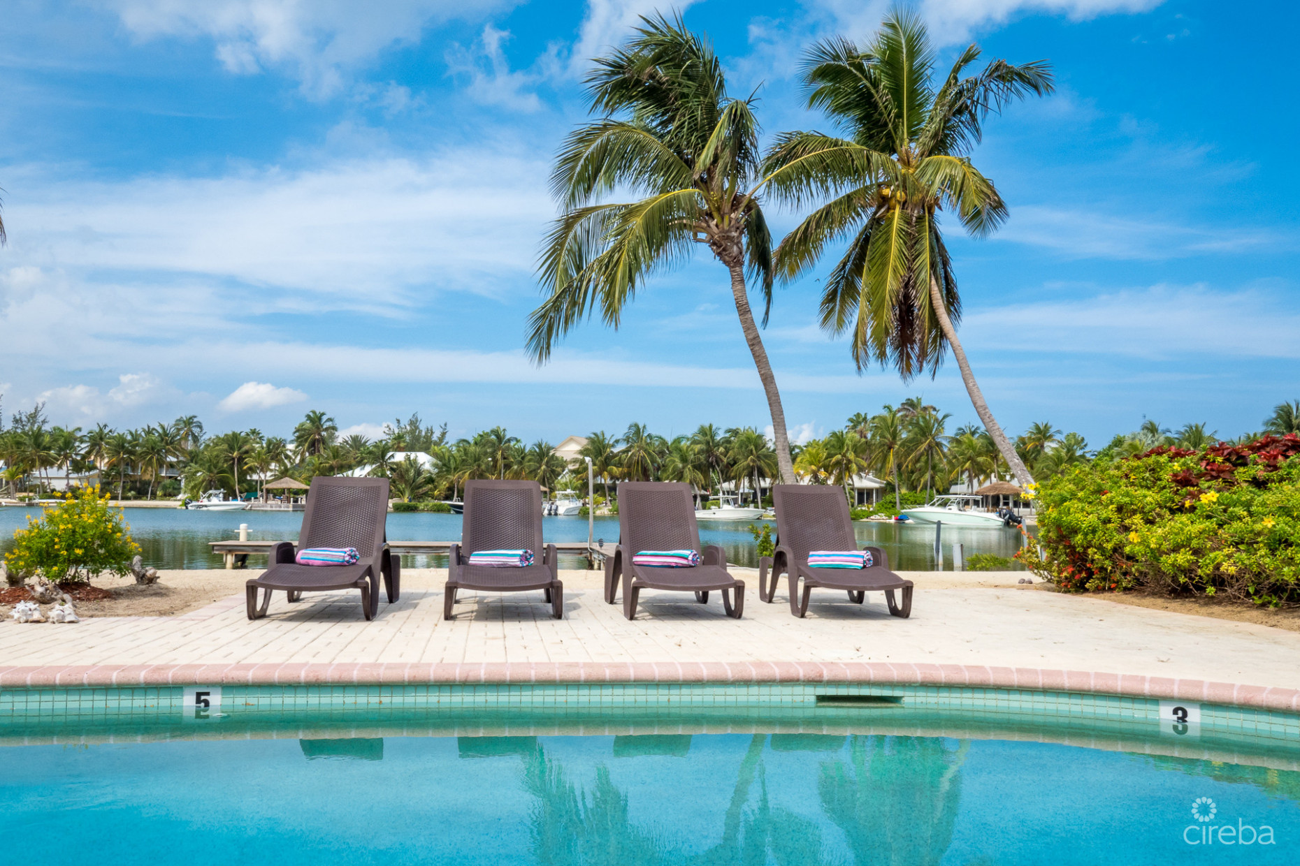 VILLA LA PLAYA, CAYMAN KAI HOME