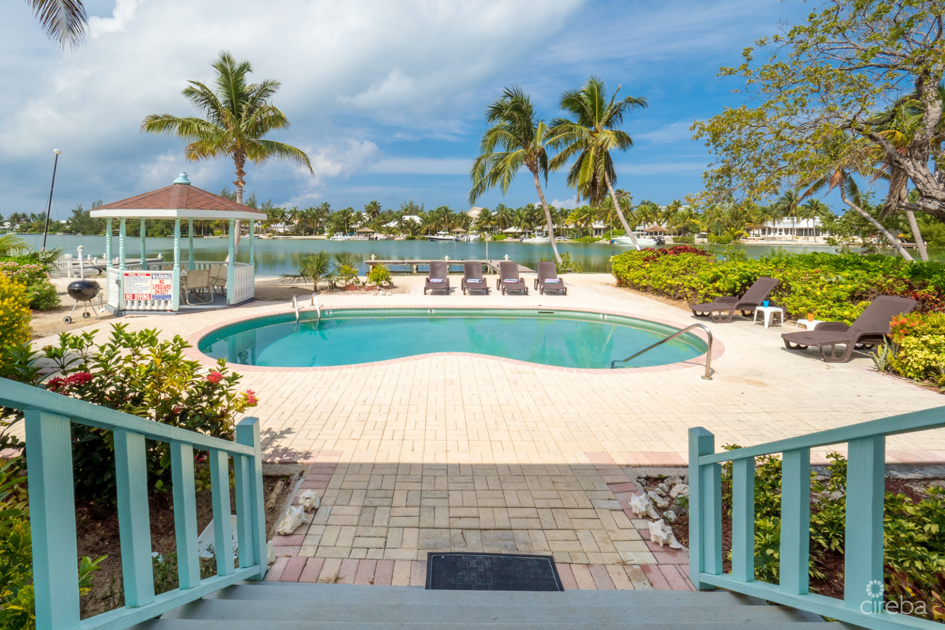 VILLA LA PLAYA, CAYMAN KAI HOME