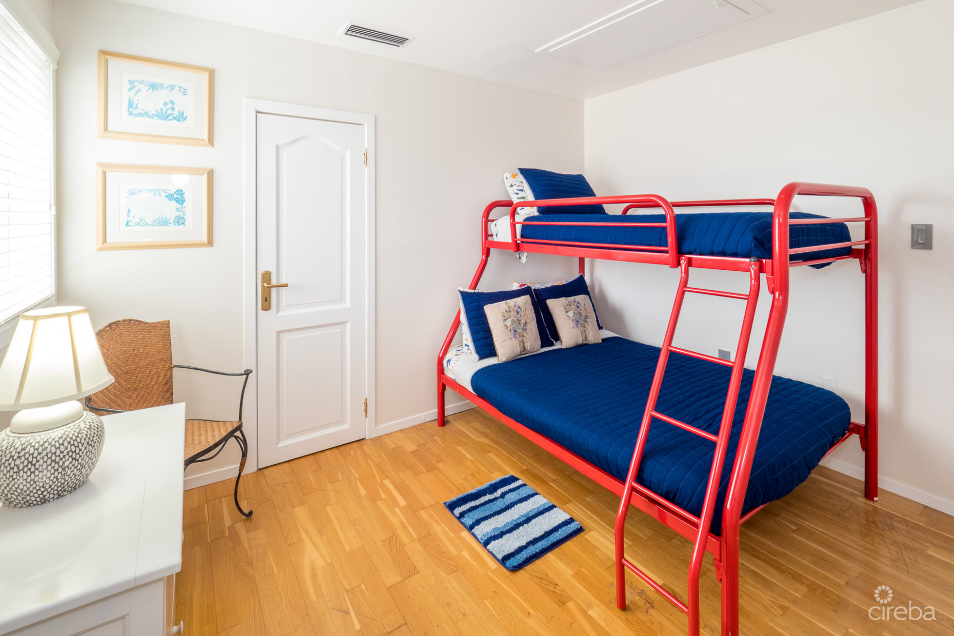 VILLA LA PLAYA, CAYMAN KAI HOME