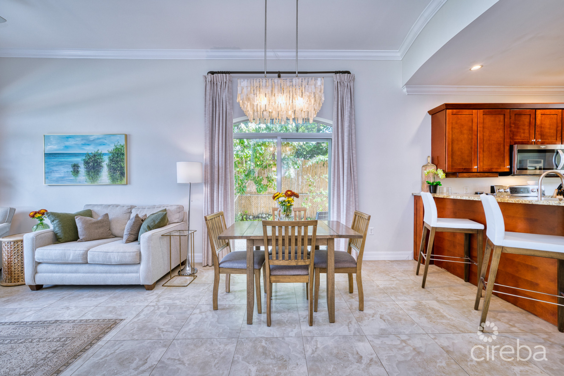 OCEANFRONT CORNER UNIT- HARBOUR POINT VILLA #5