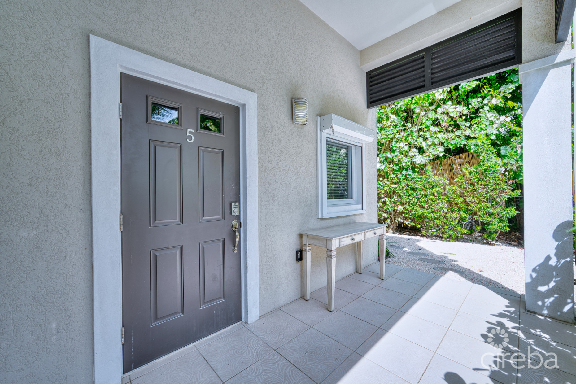 OCEANFRONT CORNER UNIT- HARBOUR POINT VILLA #5