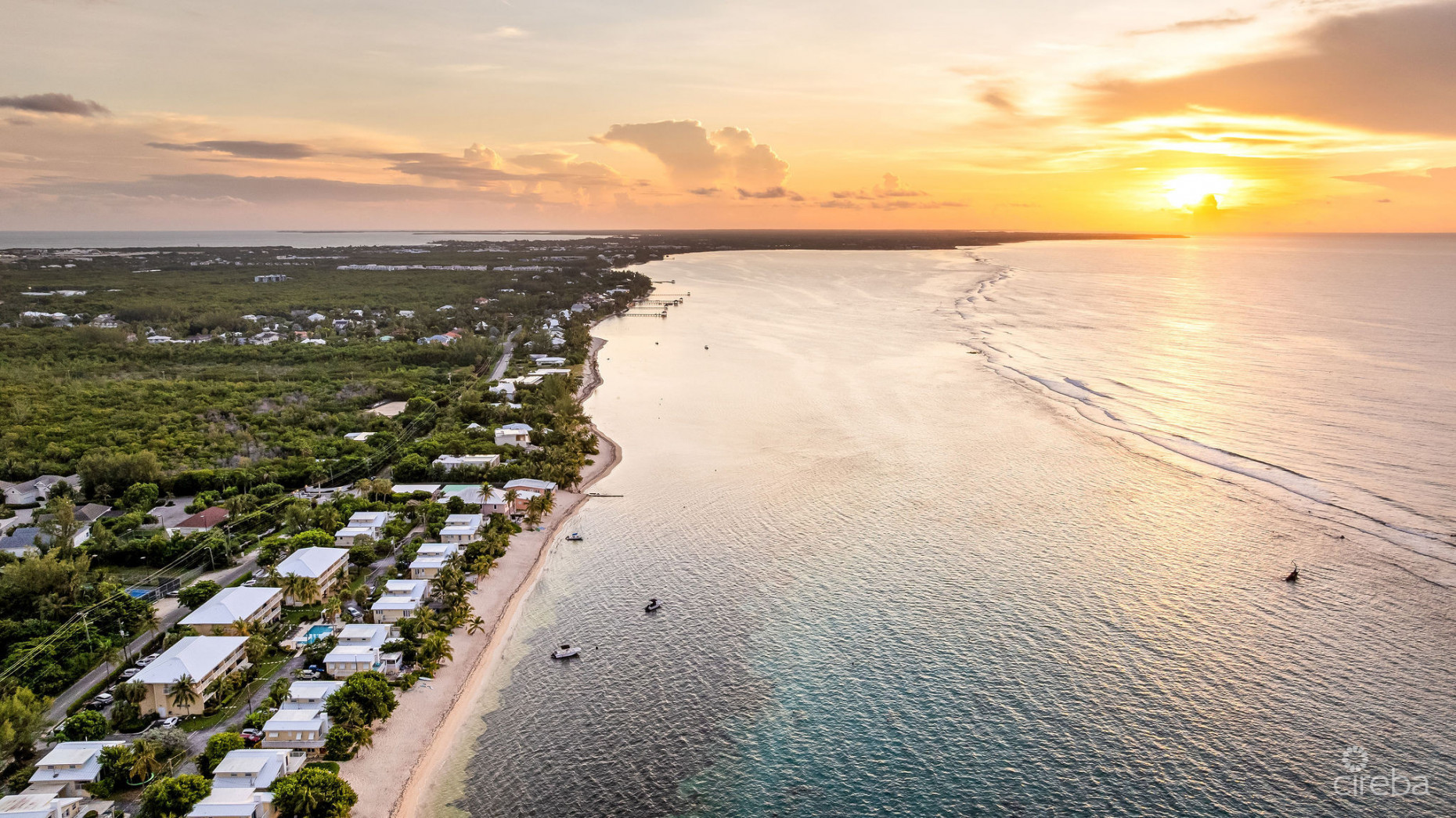 CARIBBEAN PARADISE 8, BEACHFRONT VILLA